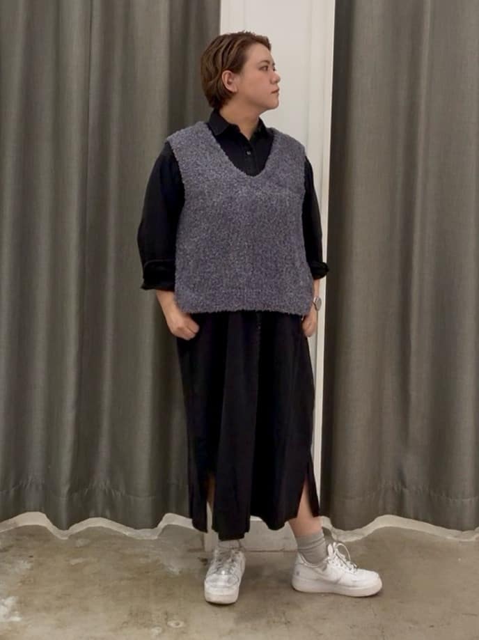 AMERICAN HOLICのテープヤーンバックシャンベストを使ったコーディネートを紹介します。｜Rakuten Fashion(楽天ファッション／旧楽天ブランドアベニュー)6159727