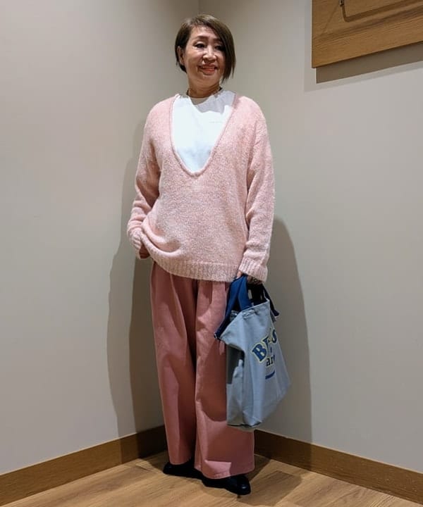 BEAMS HEARTの2タック カラーパンツを使ったコーディネートを紹介します。｜Rakuten Fashion(楽天ファッション／旧楽天ブランドアベニュー)6159738