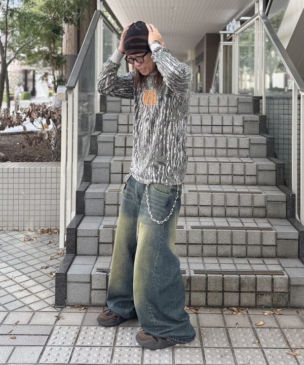 BEAMS HEARTのブラスト カーブ バギーデニムを使ったコーディネートを紹介します。｜Rakuten Fashion(楽天ファッション／旧楽天ブランドアベニュー)6160027