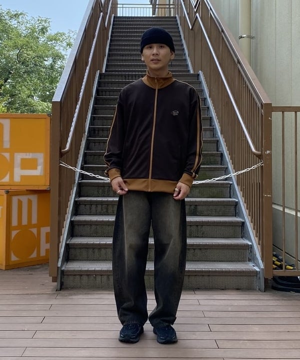 BEAMS HEARTのポリエステルジャージ 配色 トラックジャケットを使ったコーディネートを紹介します。｜Rakuten Fashion(楽天ファッション／旧楽天ブランドアベニュー)6160078