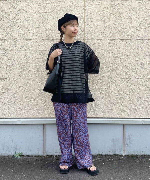 BEAMS HEARTの袖タック ボーダー プルオーバーを使ったコーディネートを紹介します。｜Rakuten Fashion(楽天ファッション／旧楽天ブランドアベニュー)6160309