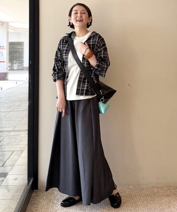 BEAMS HEARTのB-HEARTロゴ メッセージ Tシャツを使ったコーディネートを紹介します。｜Rakuten Fashion(楽天ファッション／旧楽天ブランドアベニュー)6160340