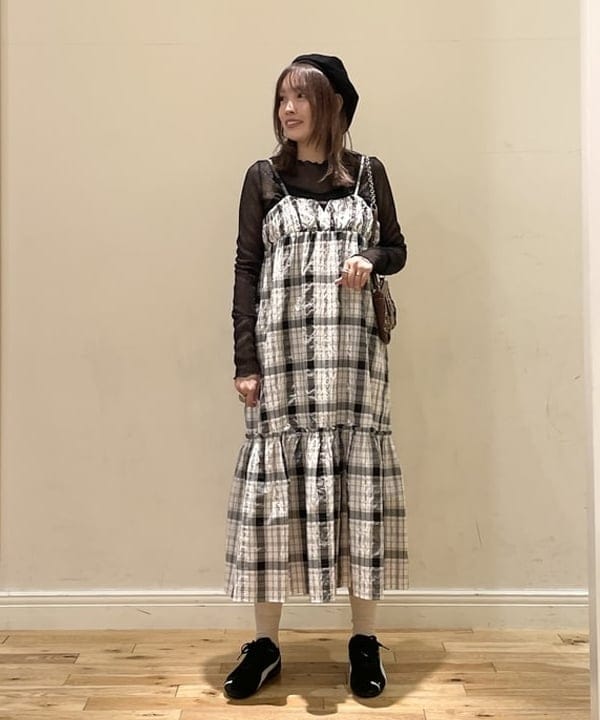 BEAMS WOMENの【秋まで使える】シャイニー シアー プルオーバー 25AW カットソー 長袖 レイヤードを使ったコーディネートを紹介します。｜Rakuten Fashion(楽天ファッション／旧楽天ブランドアベニュー)6160385