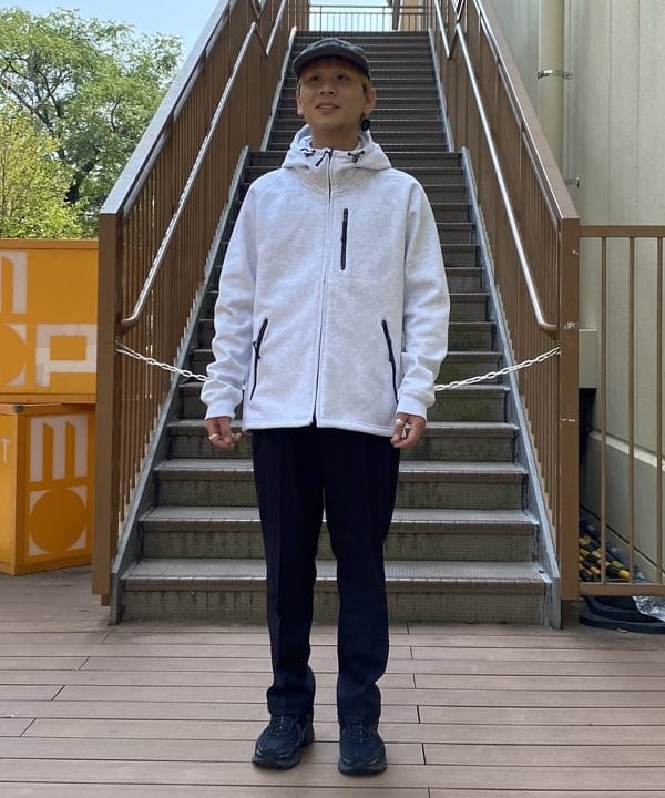 BEAMS HEARTのフィルム フーディー カットソー パーカーを使ったコーディネートを紹介します。｜Rakuten Fashion(楽天ファッション／旧楽天ブランドアベニュー)6160391