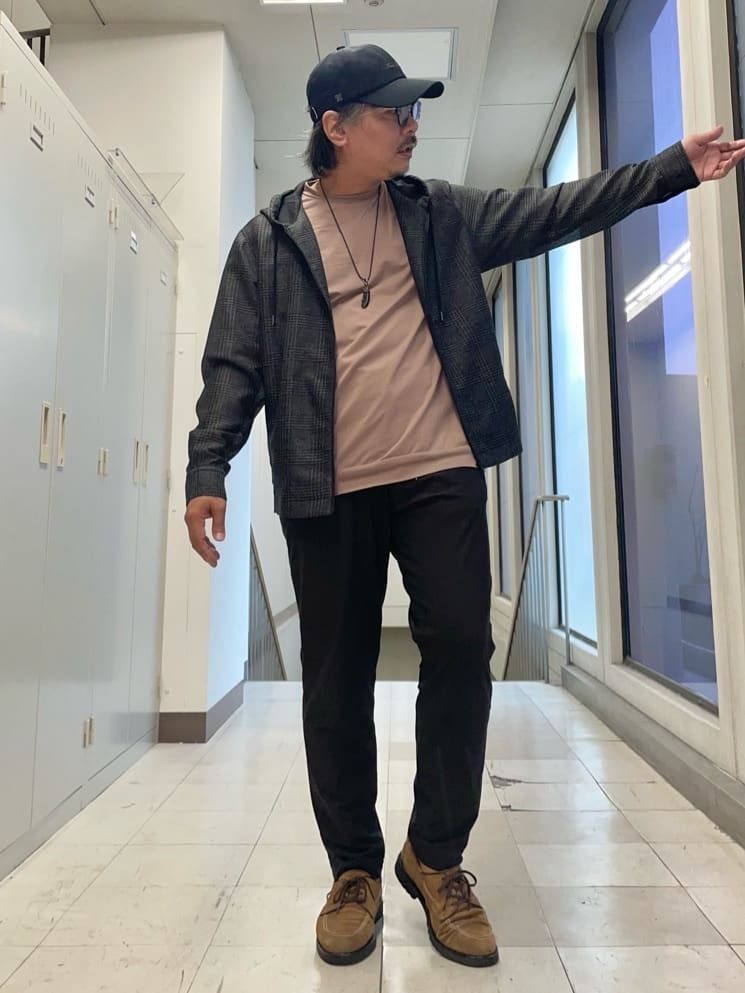 TAKEO KIKUCHIの【軽羽織】カラミ織り フード羽織りシャツを使ったコーディネートを紹介します。｜Rakuten Fashion(楽天ファッション／旧楽天ブランドアベニュー)6163270