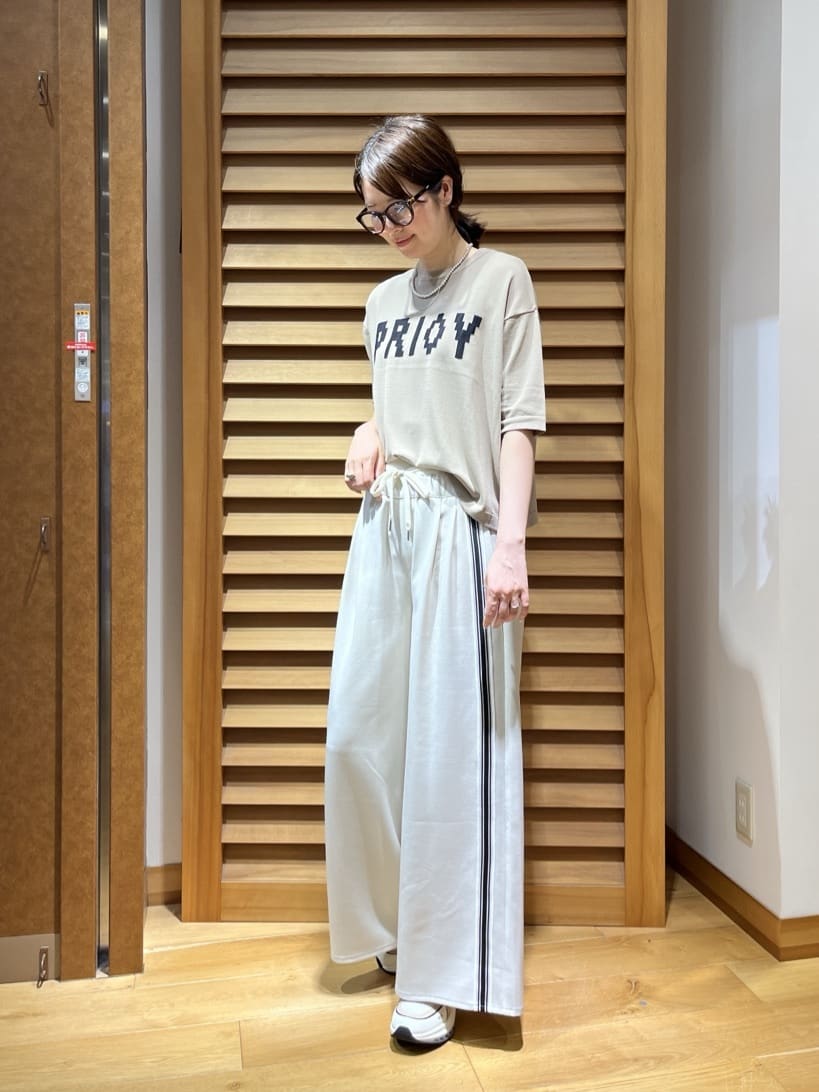 Vinのロゴグラフィックニットプルオーバーを使ったコーディネートを紹介します。｜Rakuten Fashion(楽天ファッション／旧楽天ブランドアベニュー)6165969