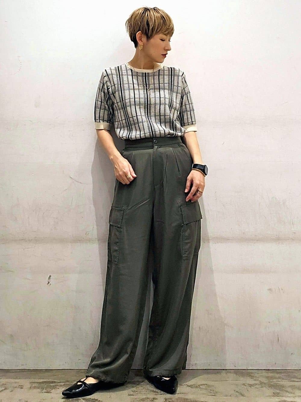 AMERICAN HOLICのチェック半袖ニットプルオーバーを使ったコーディネートを紹介します。｜Rakuten Fashion(楽天ファッション／旧楽天ブランドアベニュー)6168303