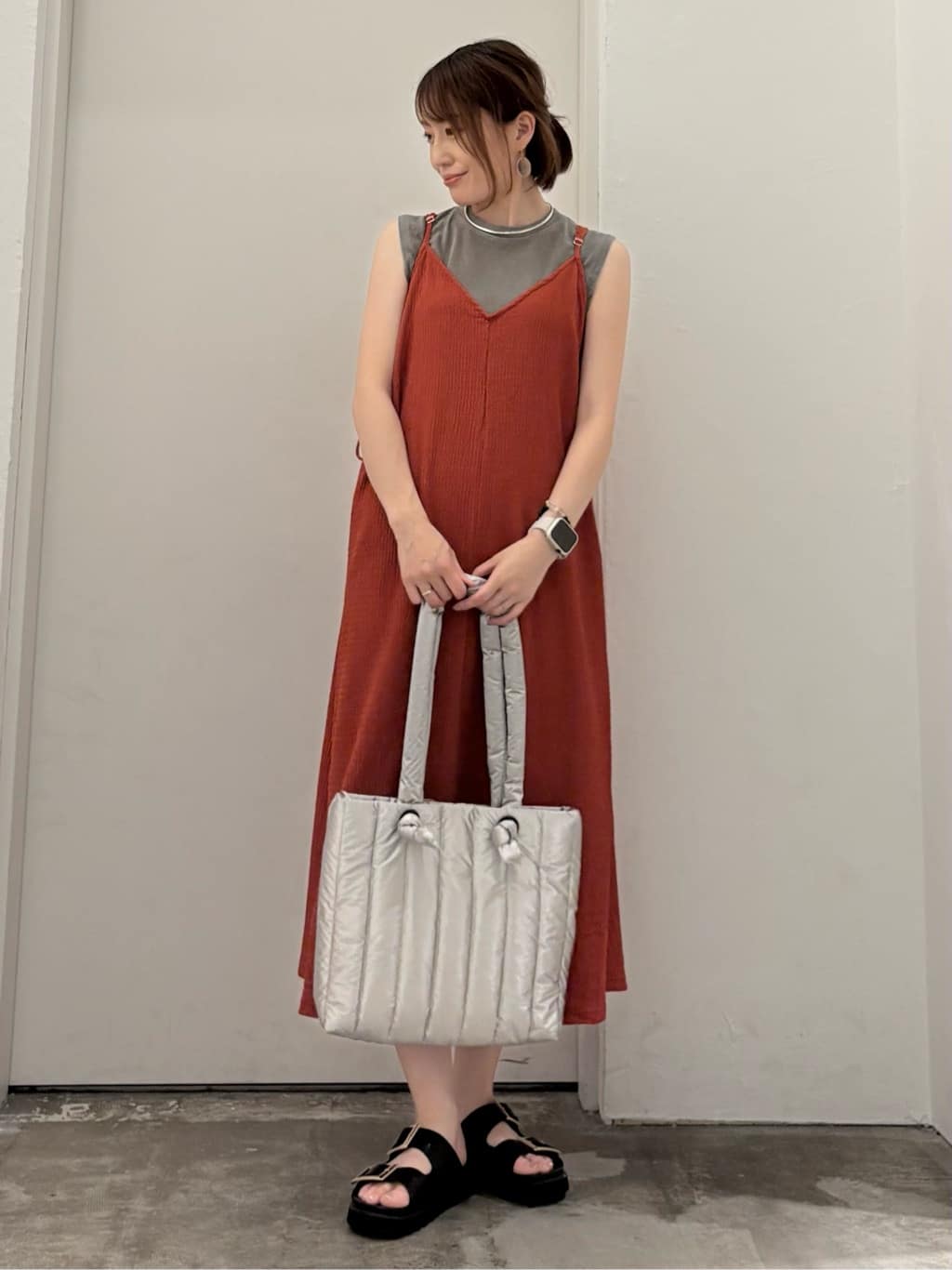 Green Parksの・DOUBLE FLAGS ピグメント切替ノースリTEEを使ったコーディネートを紹介します。｜Rakuten Fashion(楽天ファッション／旧楽天ブランドアベニュー)6168545