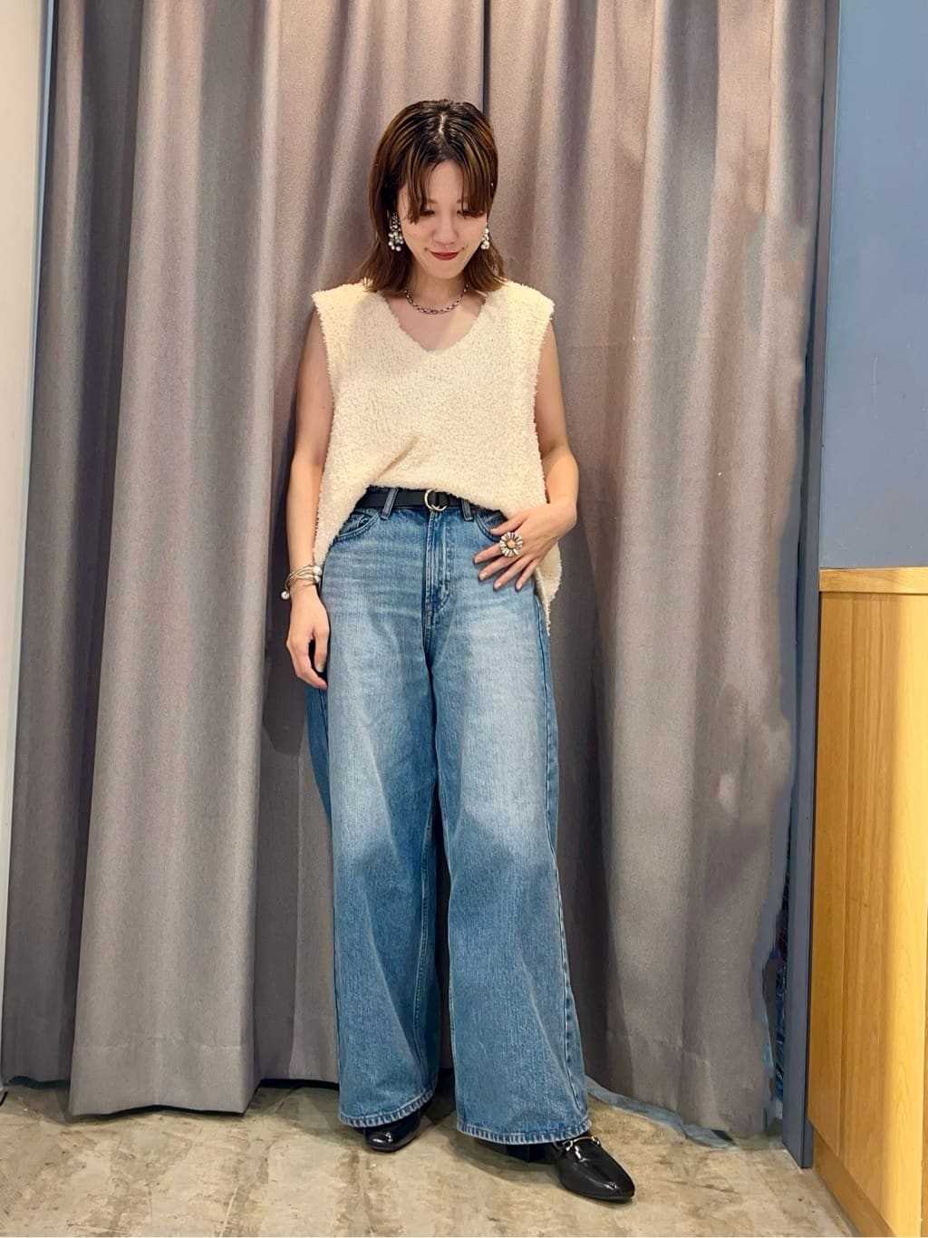 AMERICAN HOLICのテープヤーンバックシャンベストを使ったコーディネートを紹介します。｜Rakuten Fashion(楽天ファッション／旧楽天ブランドアベニュー)6169538