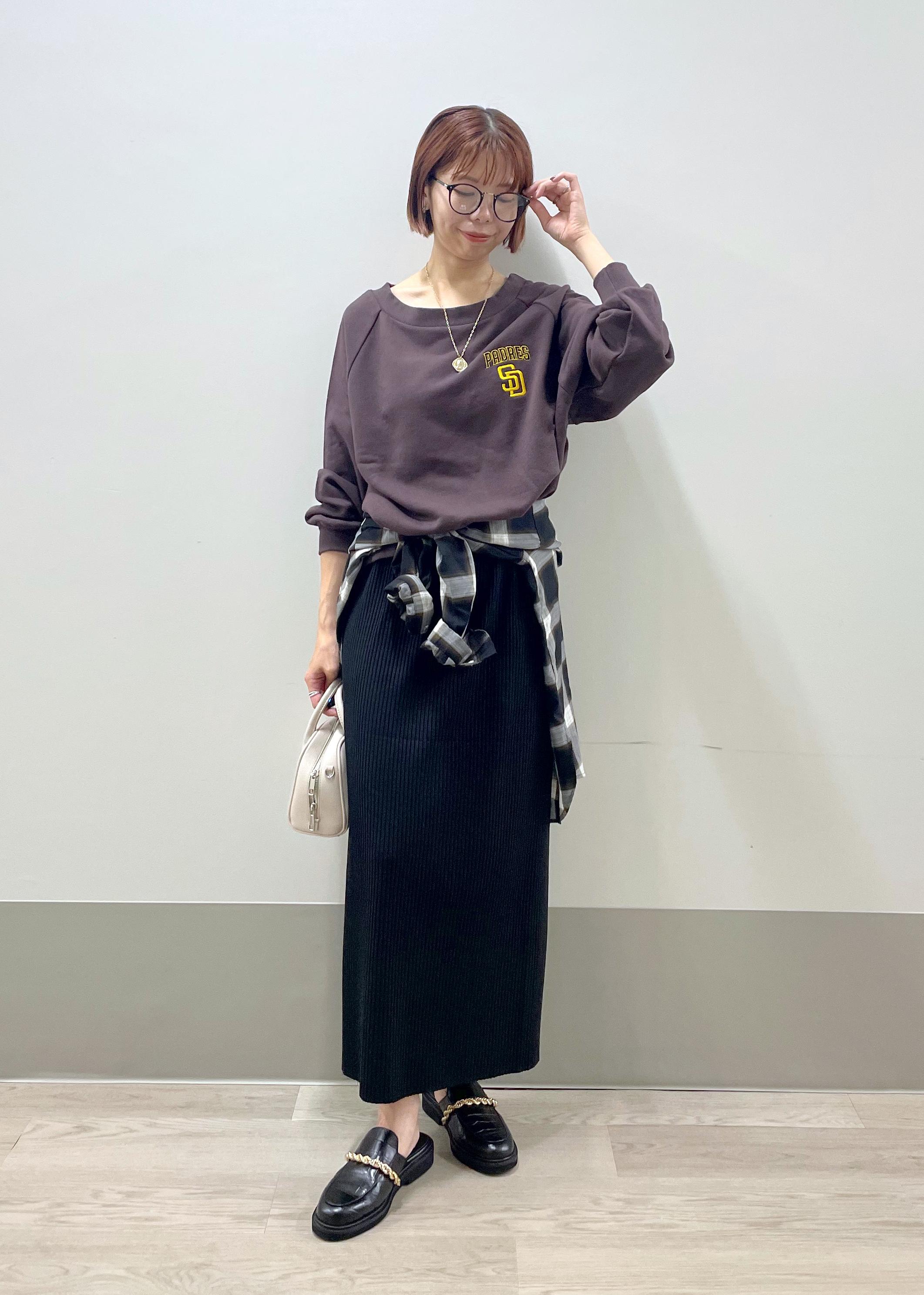 ROPE' PICNICの【PEANUTS*MLB COLLECTION by ROPE' PICNIC】オフショルスウェットを使ったコーディネートを紹介します。｜Rakuten Fashion(楽天ファッション／旧楽天ブランドアベニュー)6197420