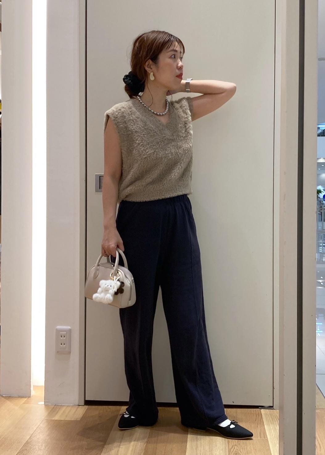 ROPE' PICNICのショートフェザーニットベストを使ったコーディネートを紹介します。｜Rakuten Fashion(楽天ファッション／旧楽天ブランドアベニュー)6197414