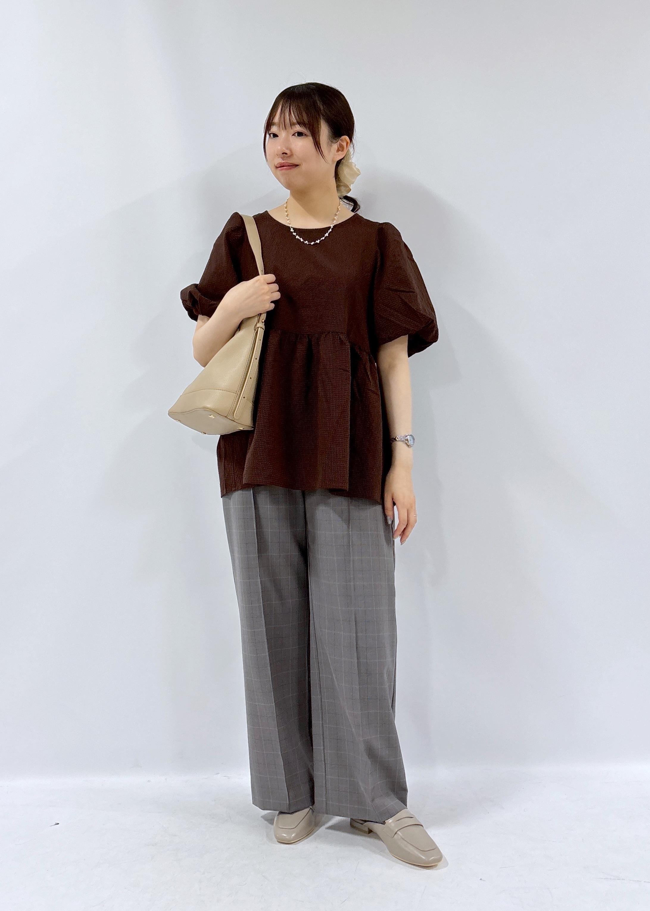 ROPE' PICNICのバルーンペプラムブラウスを使ったコーディネートを紹介します。｜Rakuten Fashion(楽天ファッション／旧楽天ブランドアベニュー)6197418