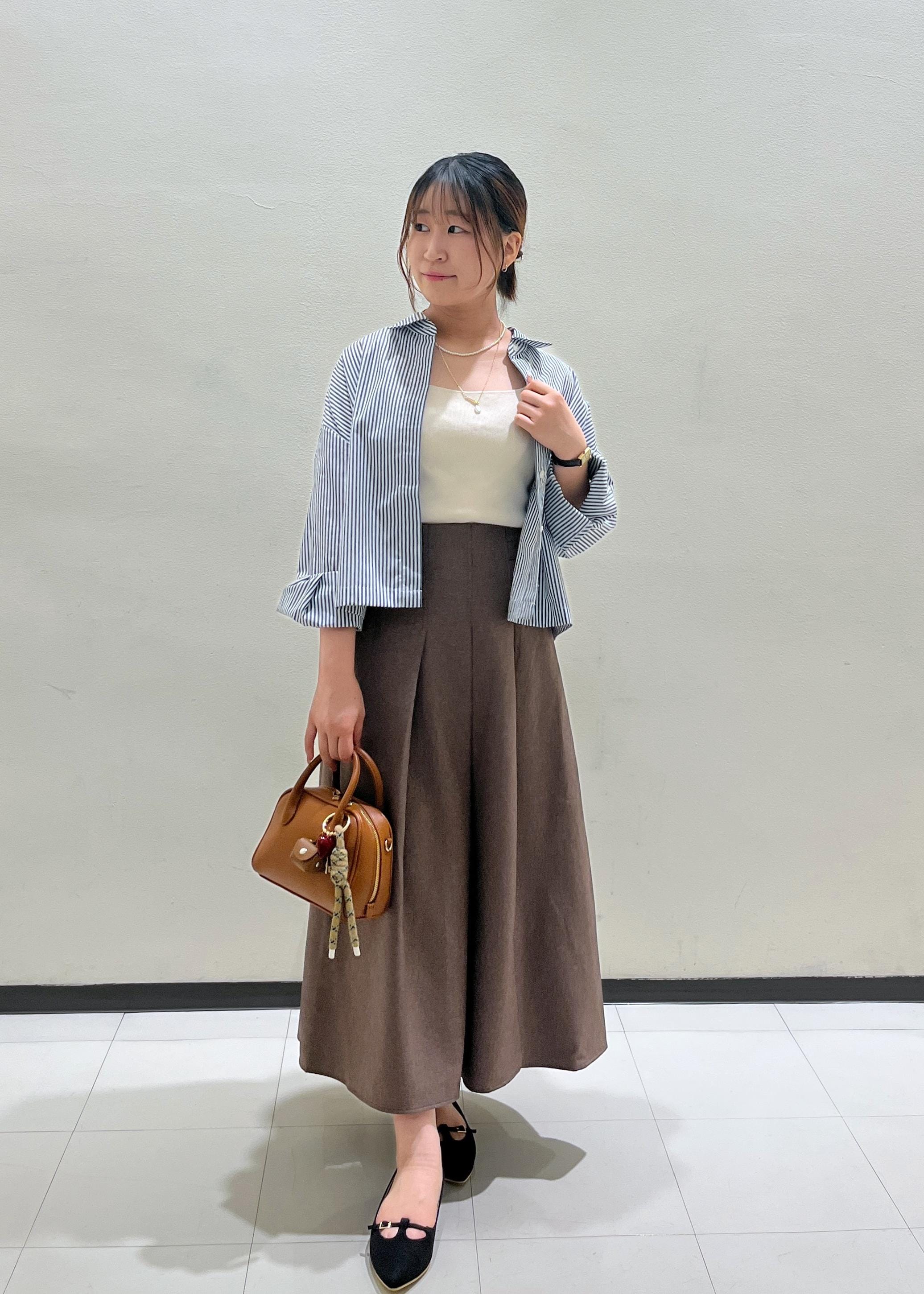 ROPE' PICNICのベーシッククロップドシャツ/イージーケアを使ったコーディネートを紹介します。｜Rakuten Fashion(楽天ファッション／旧楽天ブランドアベニュー)6197442