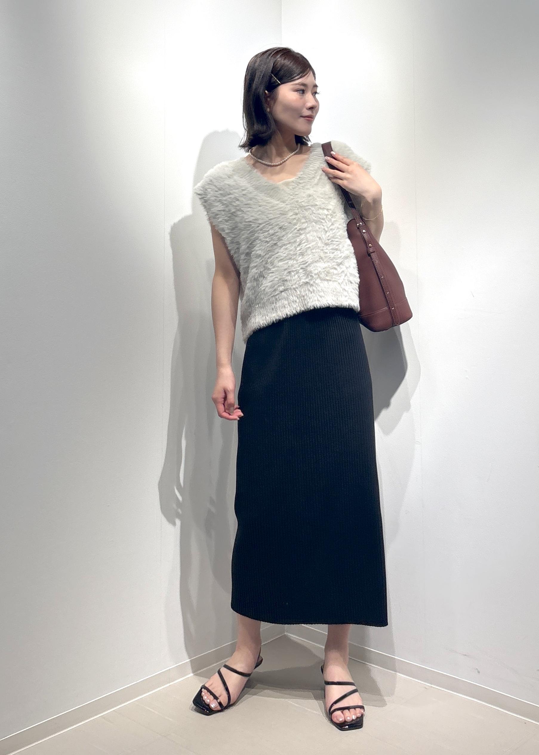 ROPE' PICNICのトタンテレコ Iラインリブニットスカートを使ったコーディネートを紹介します。｜Rakuten Fashion(楽天ファッション／旧楽天ブランドアベニュー)6197449