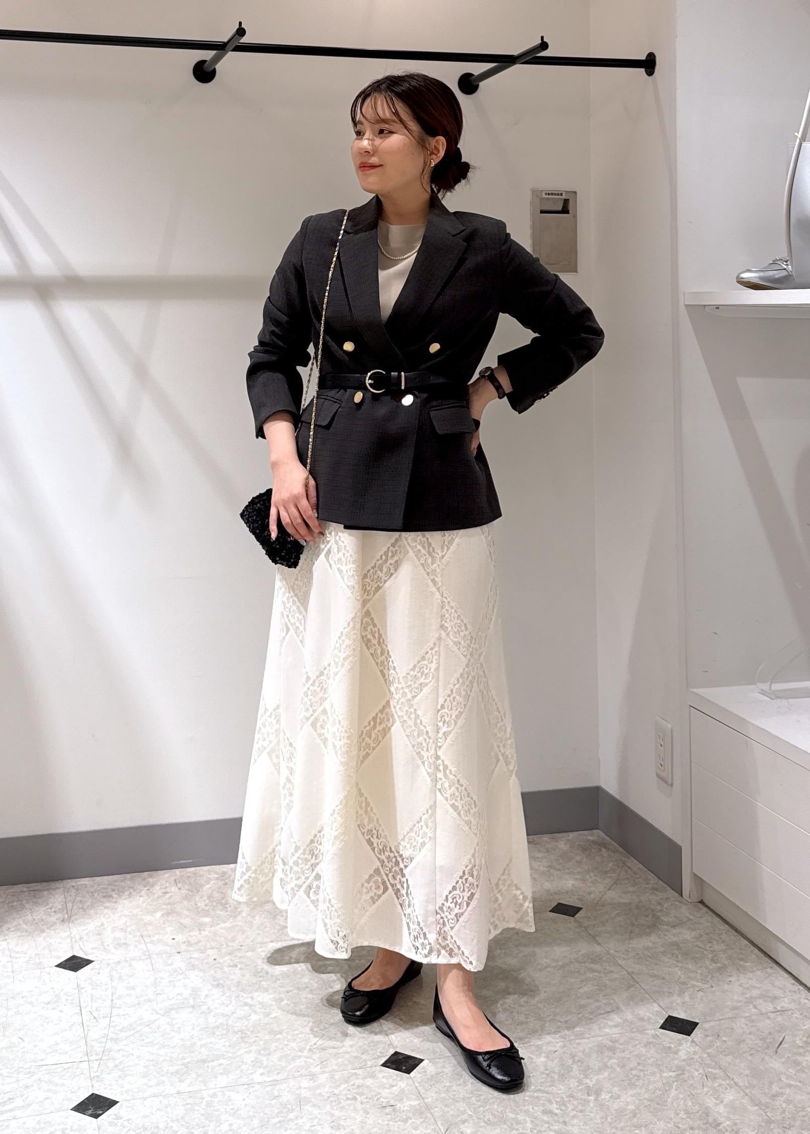 ROPE' PICNICの【低身長・小柄さんサイズ】レディハンサムシリーズ ウールライク金ボタンジャケット(半裏地)を使ったコーディネートを紹介します。｜Rakuten Fashion(楽天ファッション／旧楽天ブランドアベニュー)6197404