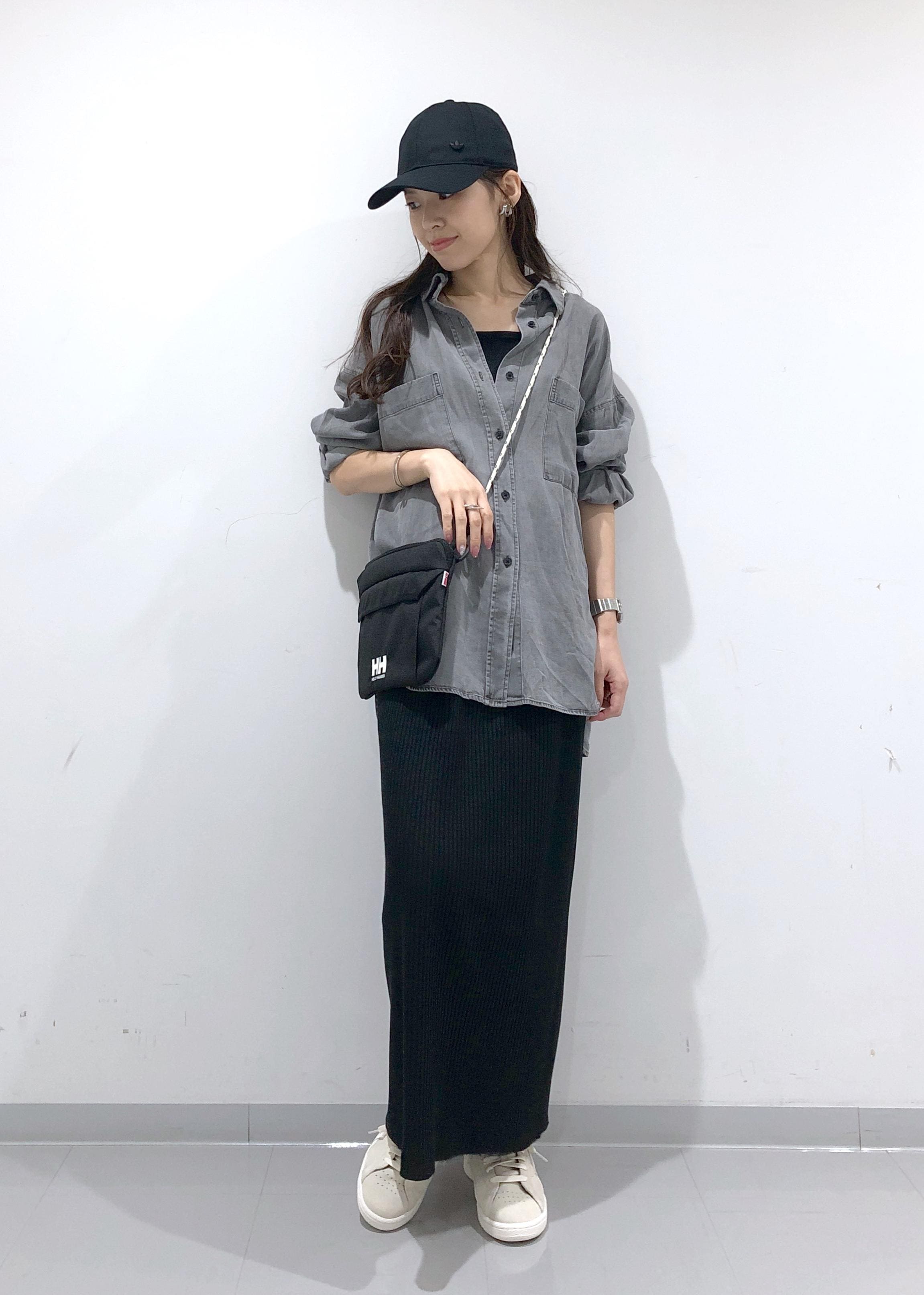 ROPE' PICNICのシャンブレーデニム調シャツを使ったコーディネートを紹介します。｜Rakuten Fashion(楽天ファッション／旧楽天ブランドアベニュー)6197479