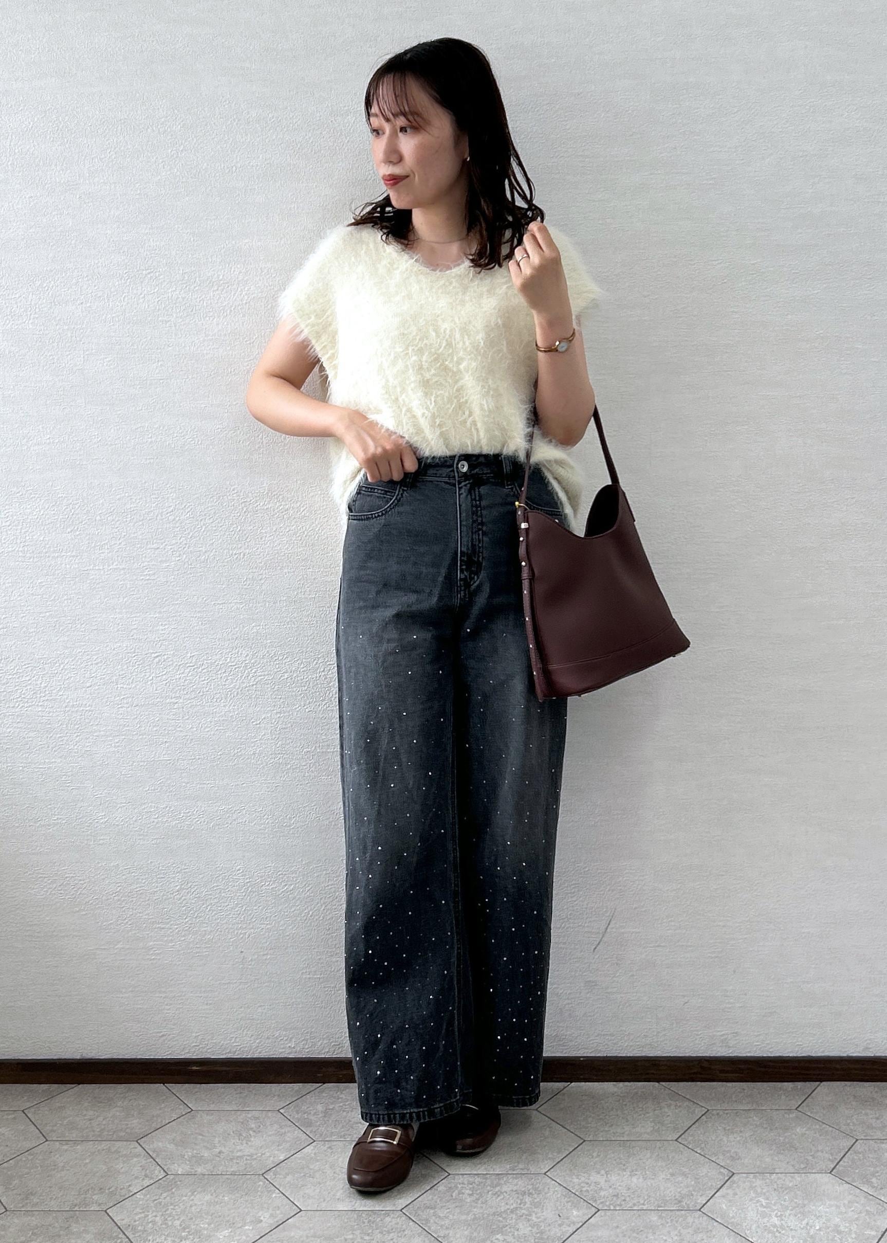 ROPE' PICNICのシャギーニットベストを使ったコーディネートを紹介します。｜Rakuten Fashion(楽天ファッション／旧楽天ブランドアベニュー)6197464