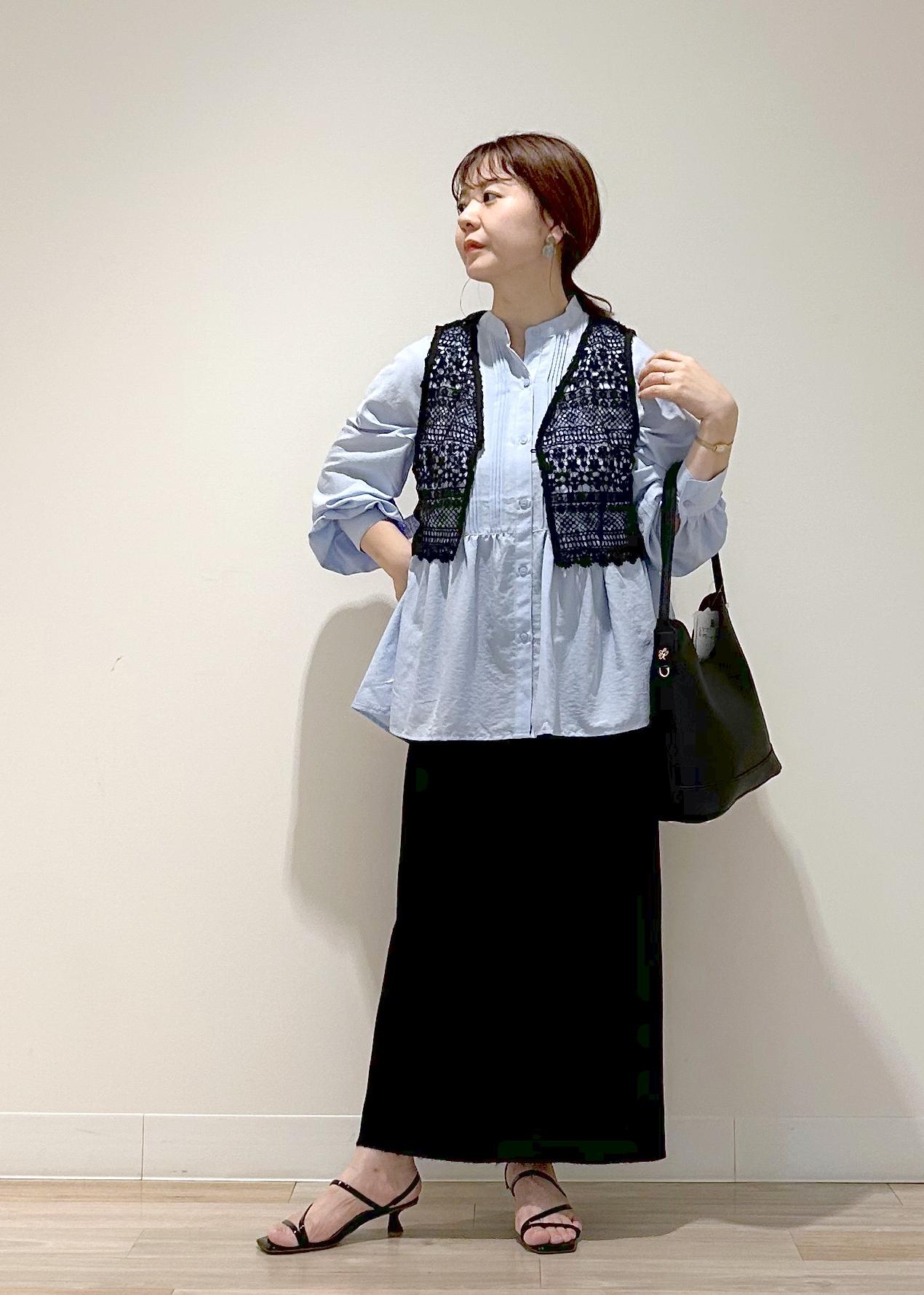 ROPE' PICNICの【UVケア・防シワ】羽織れるピンタックデザインペプラムシャツを使ったコーディネートを紹介します。｜Rakuten Fashion(楽天ファッション／旧楽天ブランドアベニュー)6197502