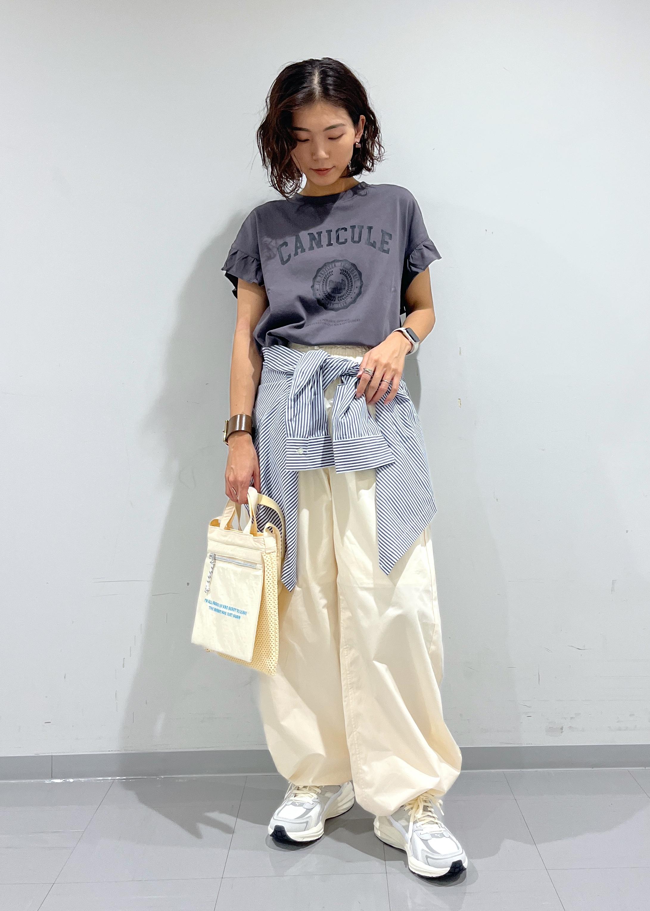 ROPE' PICNICの袖フリルカレッジロゴTシャツを使ったコーディネートを紹介します。｜Rakuten Fashion(楽天ファッション／旧楽天ブランドアベニュー)6197503