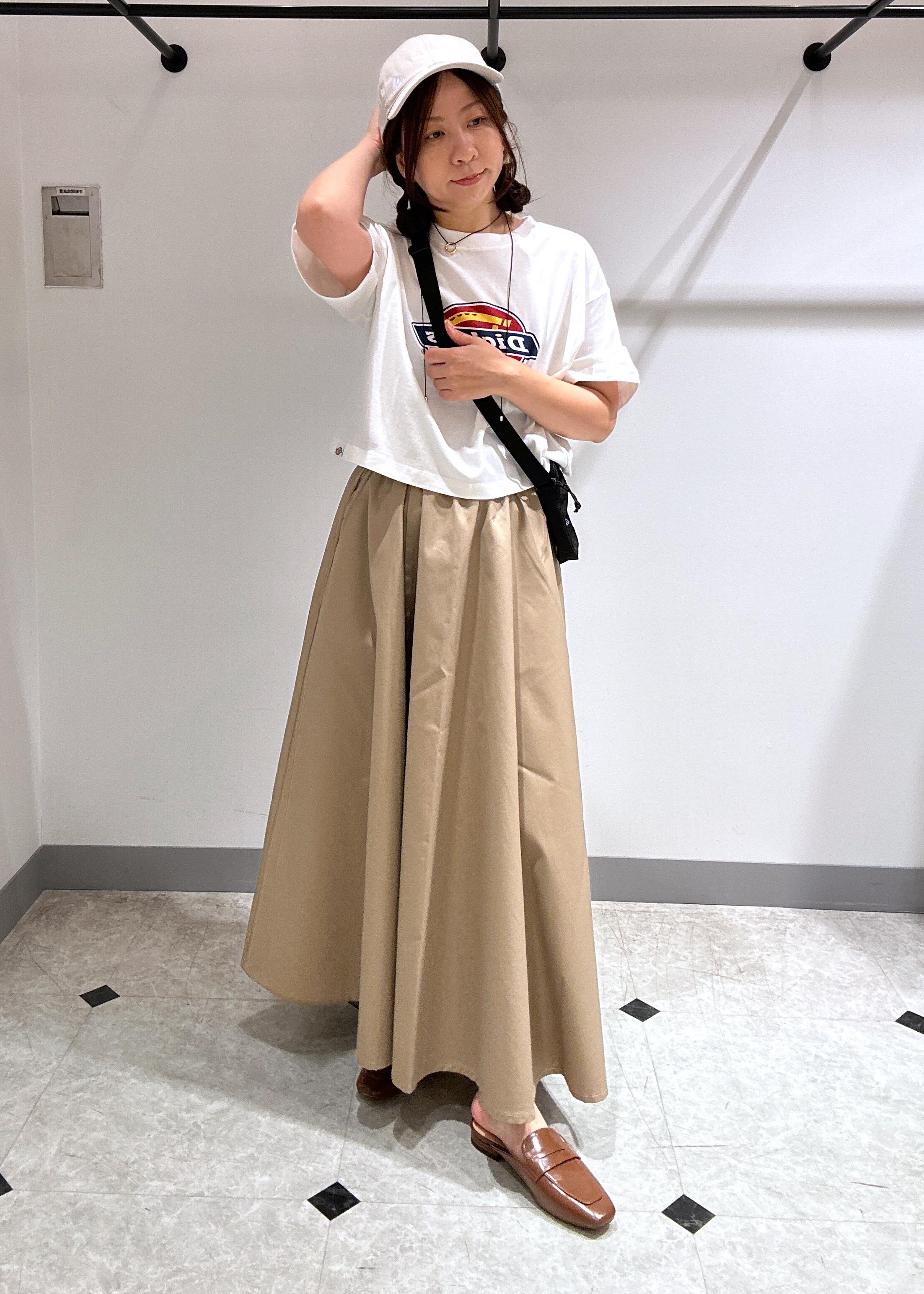 ROPE' PICNICの【Dickies】アイコンクロップドTシャツを使ったコーディネートを紹介します。｜Rakuten Fashion(楽天ファッション／旧楽天ブランドアベニュー)6197526