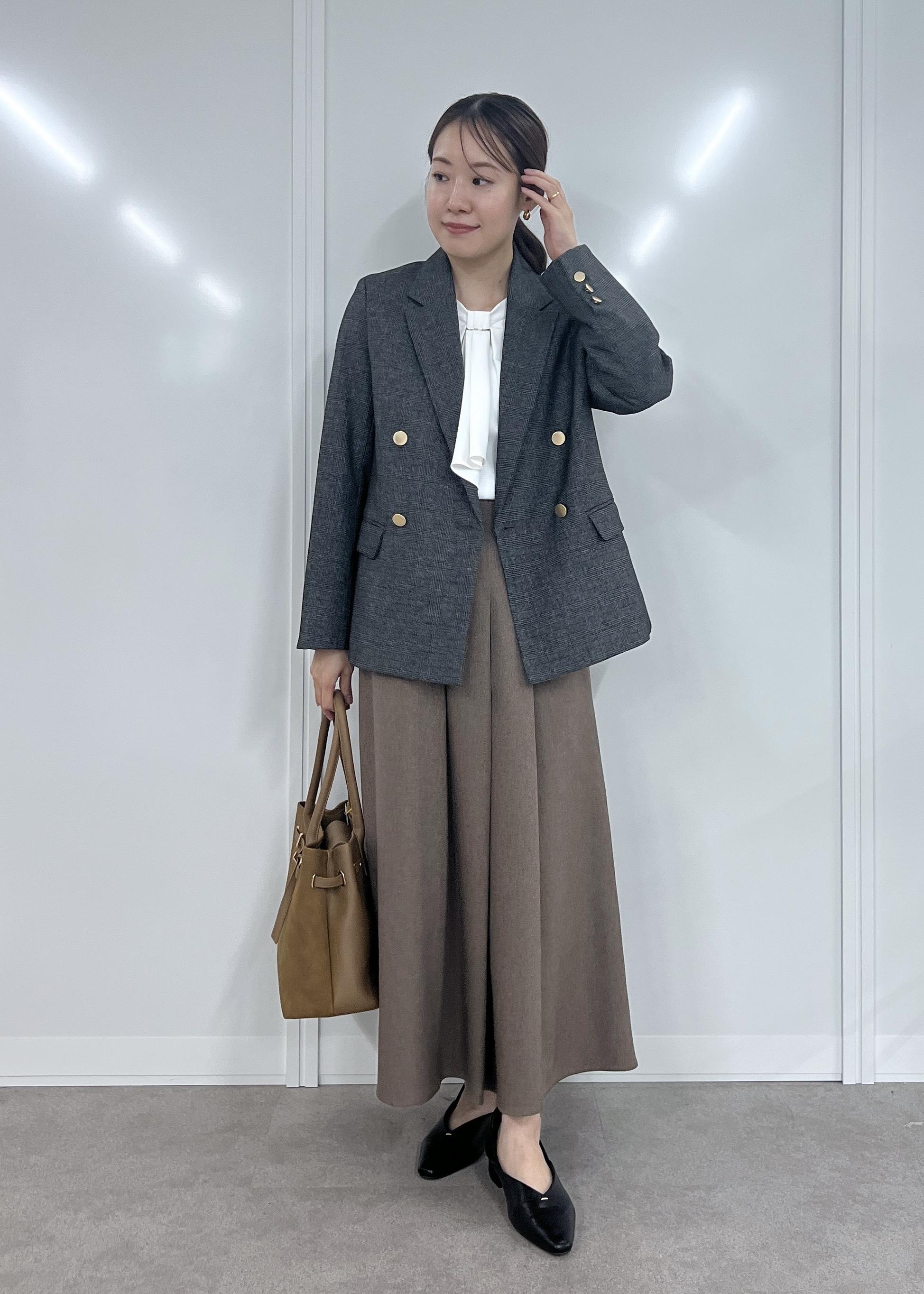 ROPE' PICNICの【低身長・小柄さんサイズ】レディハンサムシリーズ ウールライク金ボタンジャケット(半裏地)を使ったコーディネートを紹介します。｜Rakuten Fashion(楽天ファッション／旧楽天ブランドアベニュー)6197549