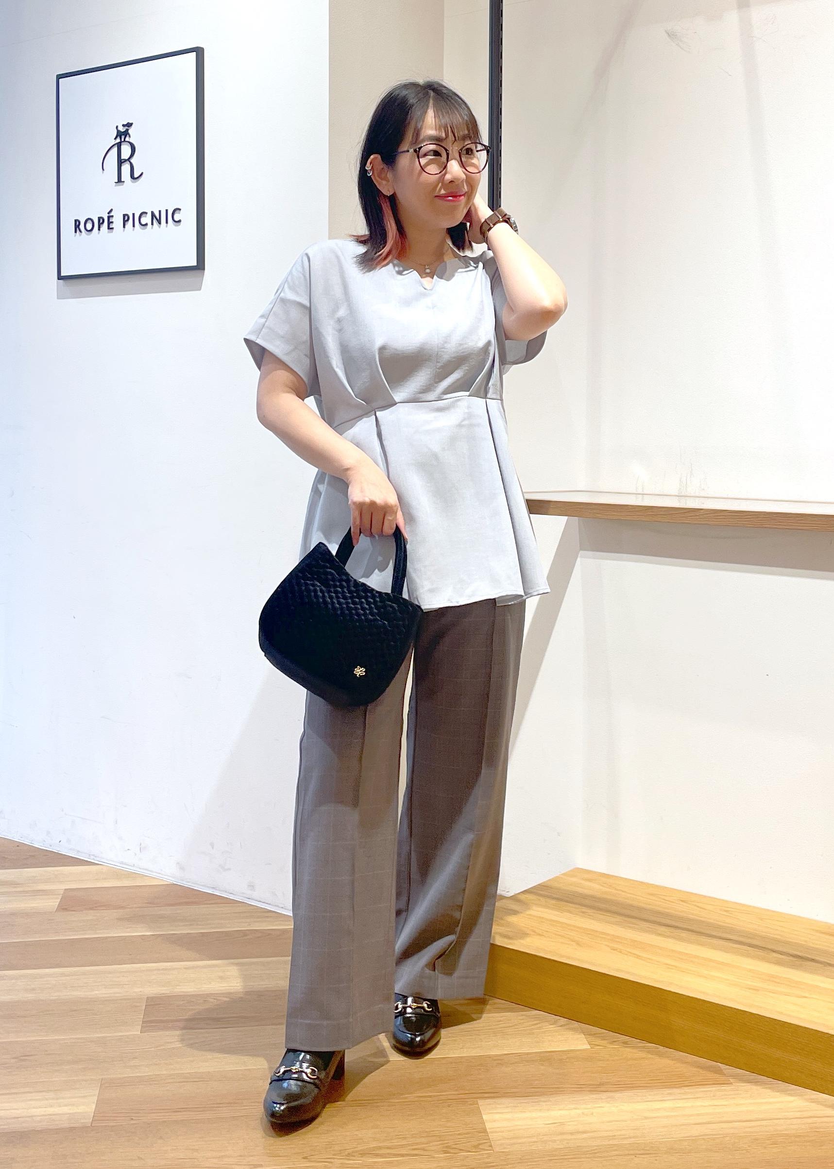 ROPE' PICNICの【接触冷感】ハートネックペプラムブラウスを使ったコーディネートを紹介します。｜Rakuten Fashion(楽天ファッション／旧楽天ブランドアベニュー)6197554