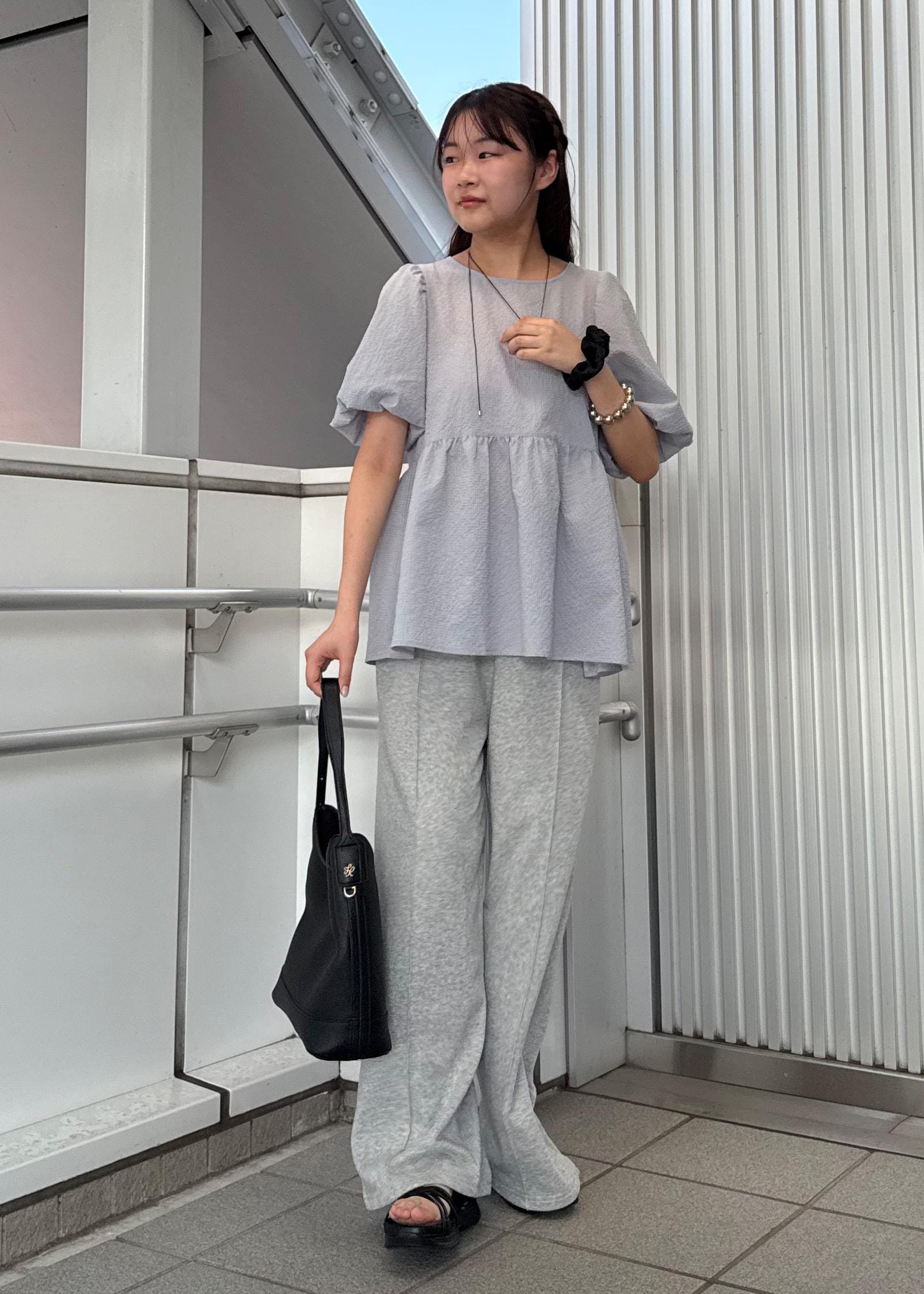 ROPE' PICNICのバルーンペプラムブラウスを使ったコーディネートを紹介します。｜Rakuten Fashion(楽天ファッション／旧楽天ブランドアベニュー)6197519