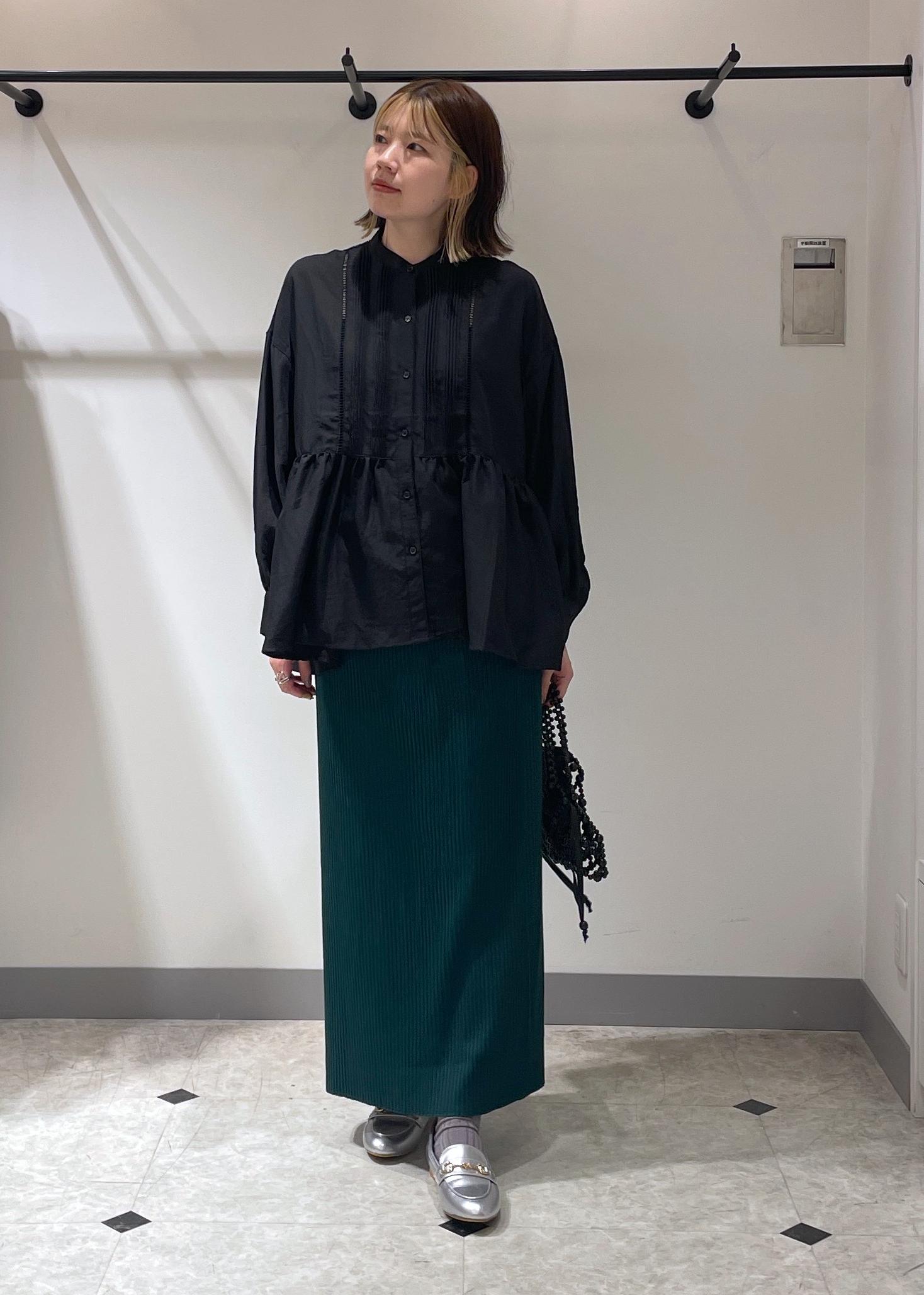 ROPE' PICNICの【UVケア・防シワ】羽織れるピンタックデザインペプラムシャツを使ったコーディネートを紹介します。｜Rakuten Fashion(楽天ファッション／旧楽天ブランドアベニュー)6197574