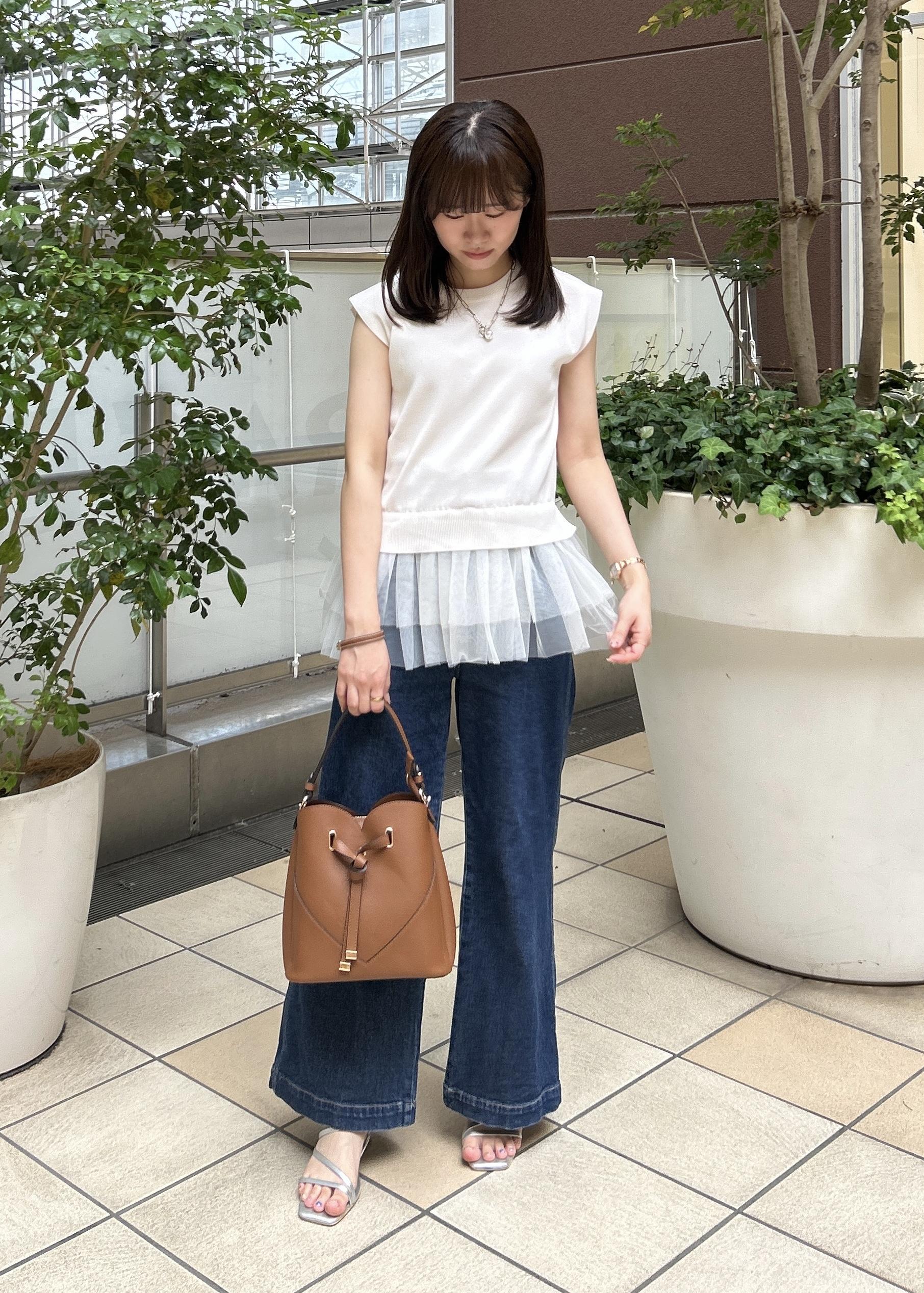 ROPE' PICNICのチュールドッキングプルオーバーを使ったコーディネートを紹介します。｜Rakuten Fashion(楽天ファッション／旧楽天ブランドアベニュー)6197524