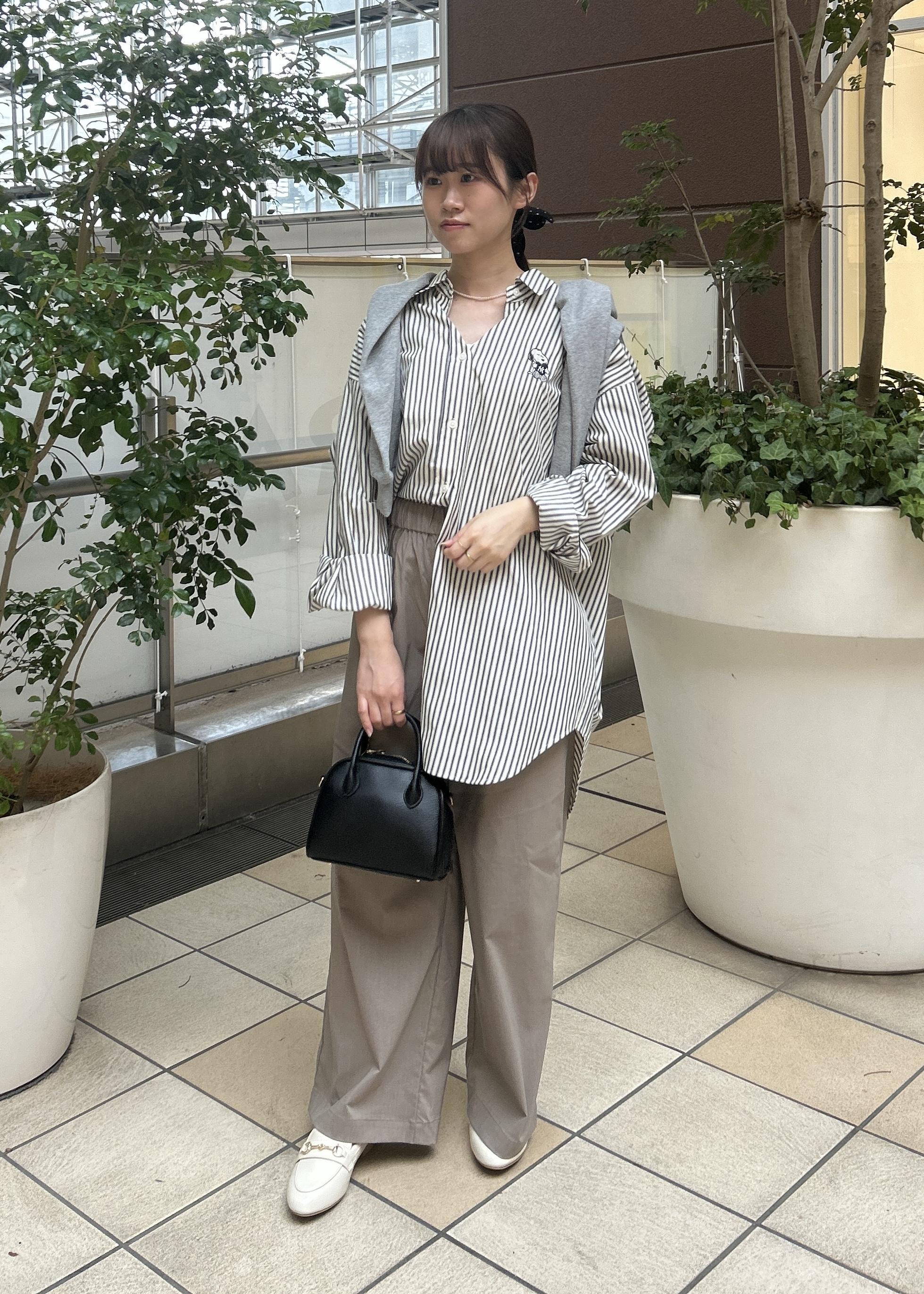 ROPE' PICNICの【PEANUTS*MLB COLLECTION by ROPE' PICNIC】オーバーサイズシャツを使ったコーディネートを紹介します。｜Rakuten Fashion(楽天ファッション／旧楽天ブランドアベニュー)6197650