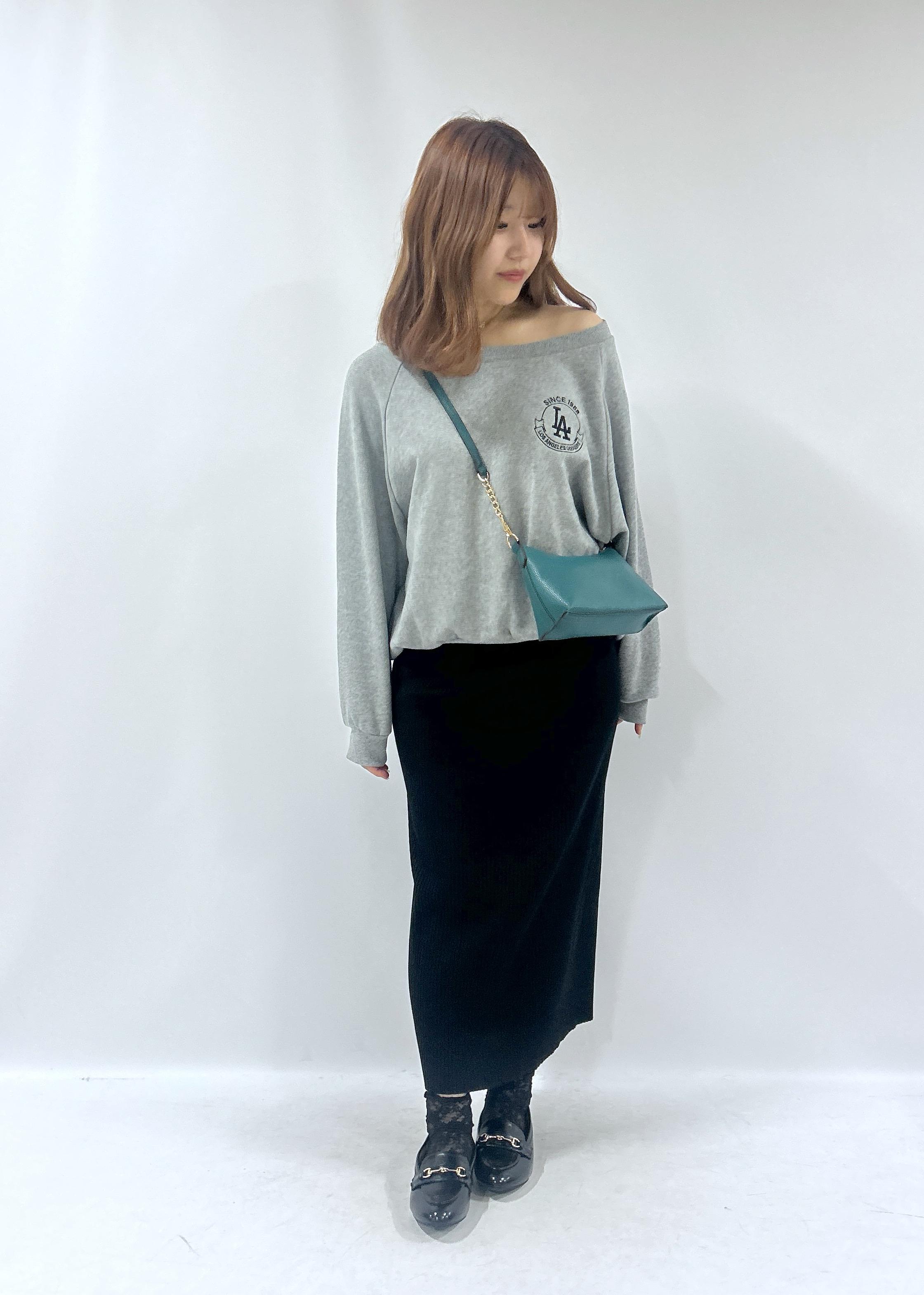 ROPE' PICNICの【PEANUTS*MLB COLLECTION by ROPE' PICNIC】オフショルスウェットを使ったコーディネートを紹介します。｜Rakuten Fashion(楽天ファッション／旧楽天ブランドアベニュー)6197698