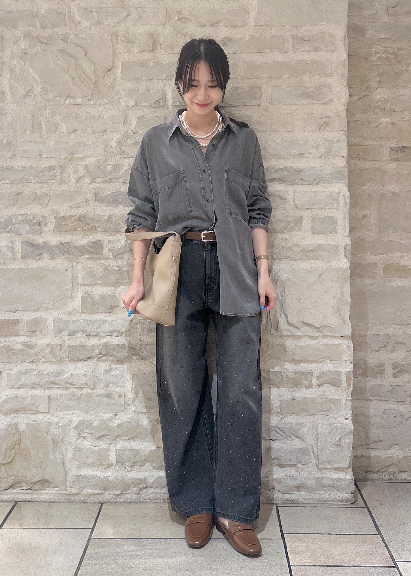 ROPE' PICNICのシャンブレーデニム調シャツを使ったコーディネートを紹介します。｜Rakuten Fashion(楽天ファッション／旧楽天ブランドアベニュー)6197701