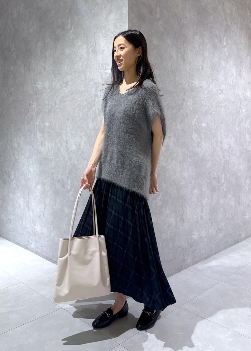 ROPE' PICNICのシャギーニットベストを使ったコーディネートを紹介します。｜Rakuten Fashion(楽天ファッション／旧楽天ブランドアベニュー)6197604