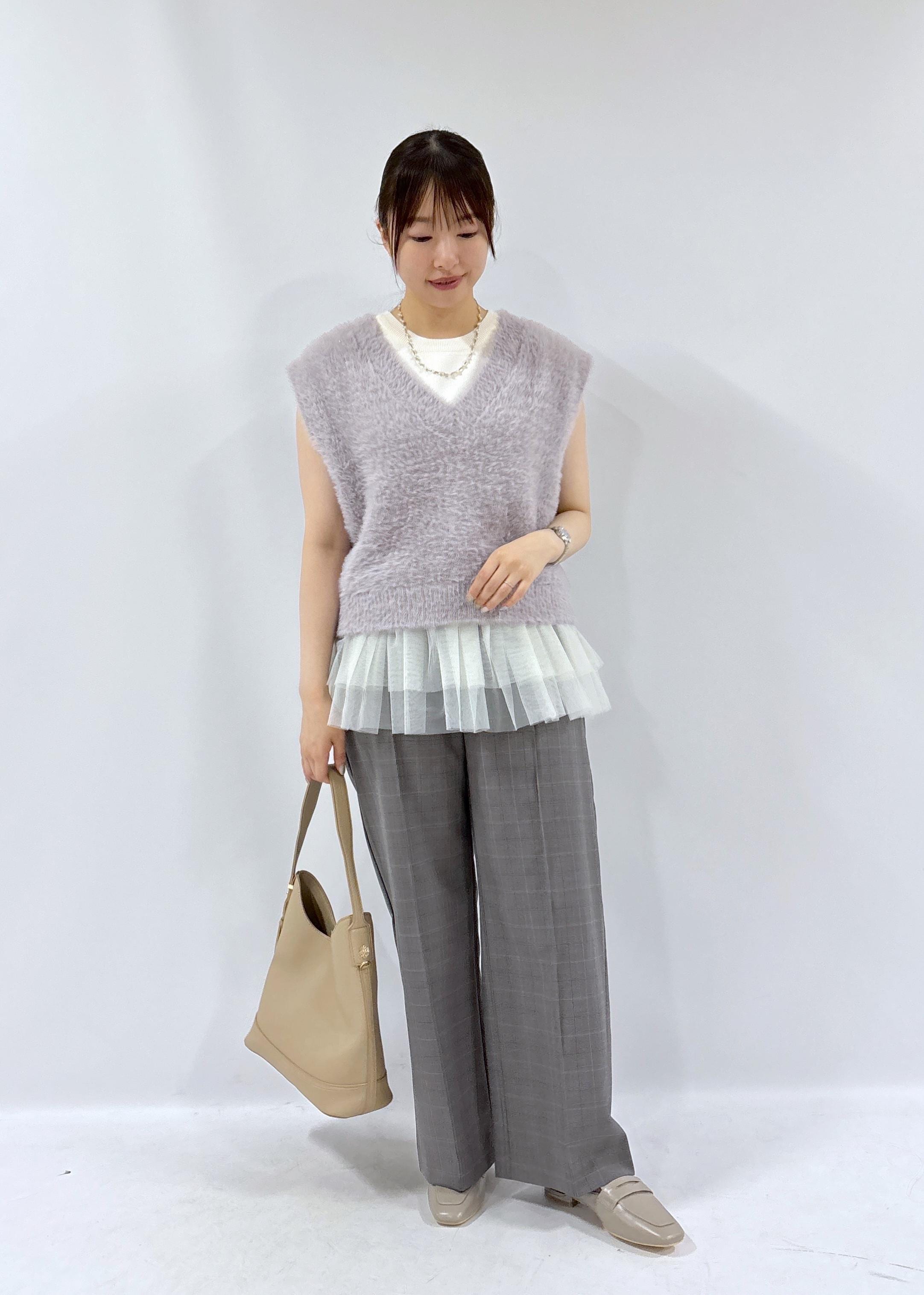 ROPE' PICNICのショートフェザーニットベストを使ったコーディネートを紹介します。｜Rakuten Fashion(楽天ファッション／旧楽天ブランドアベニュー)6197673