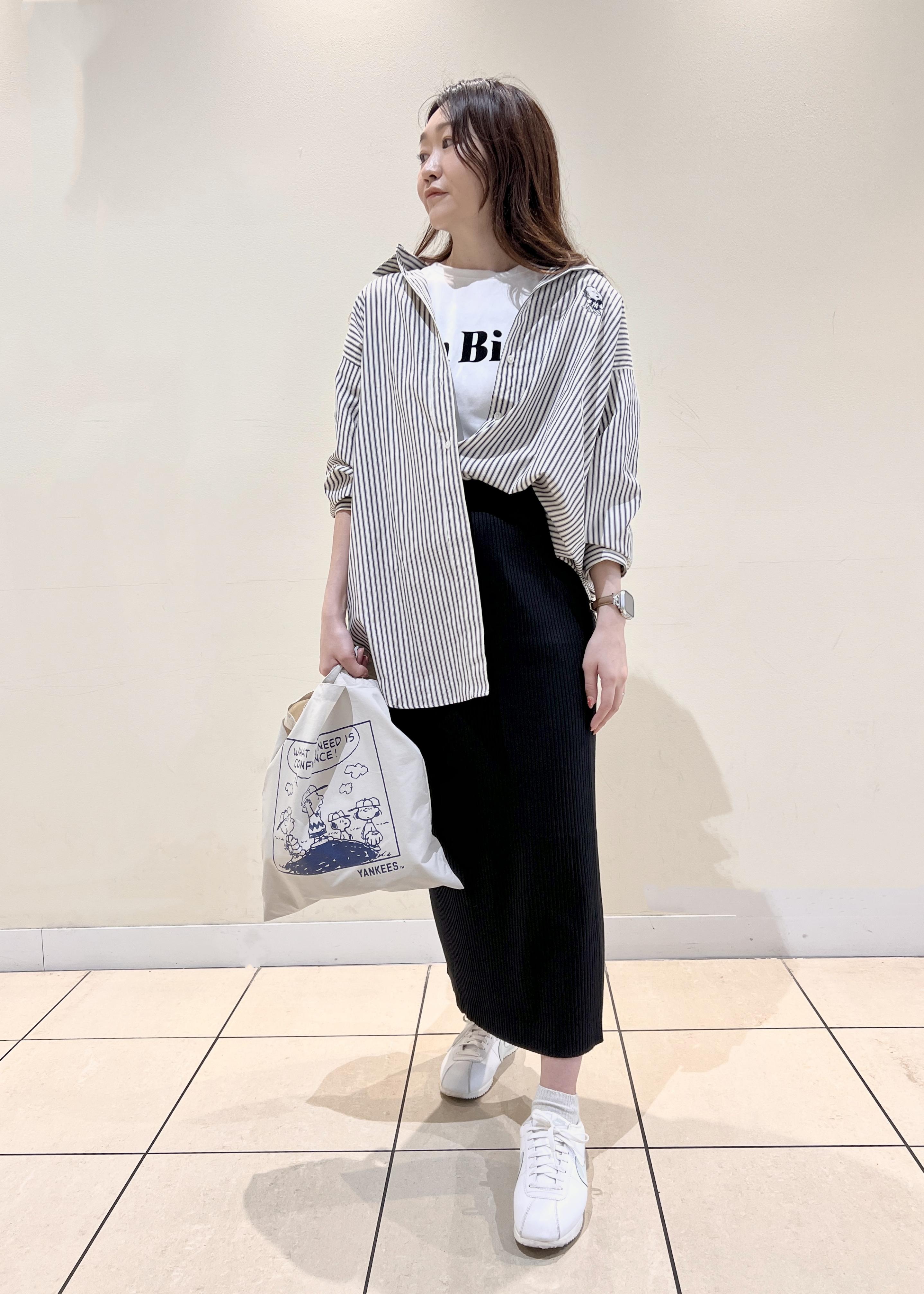 ROPE' PICNICの【PEANUTS*MLB COLLECTION by ROPE' PICNIC】オーバーサイズシャツを使ったコーディネートを紹介します。｜Rakuten Fashion(楽天ファッション／旧楽天ブランドアベニュー)6197706