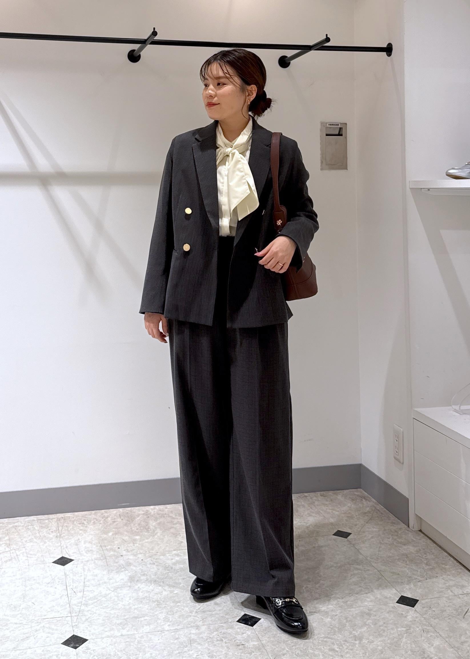 ROPE' PICNICの【低身長・小柄さんサイズ】レディハンサムシリーズ ウールライク金ボタンジャケット(半裏地)を使ったコーディネートを紹介します。｜Rakuten Fashion(楽天ファッション／旧楽天ブランドアベニュー)6197732