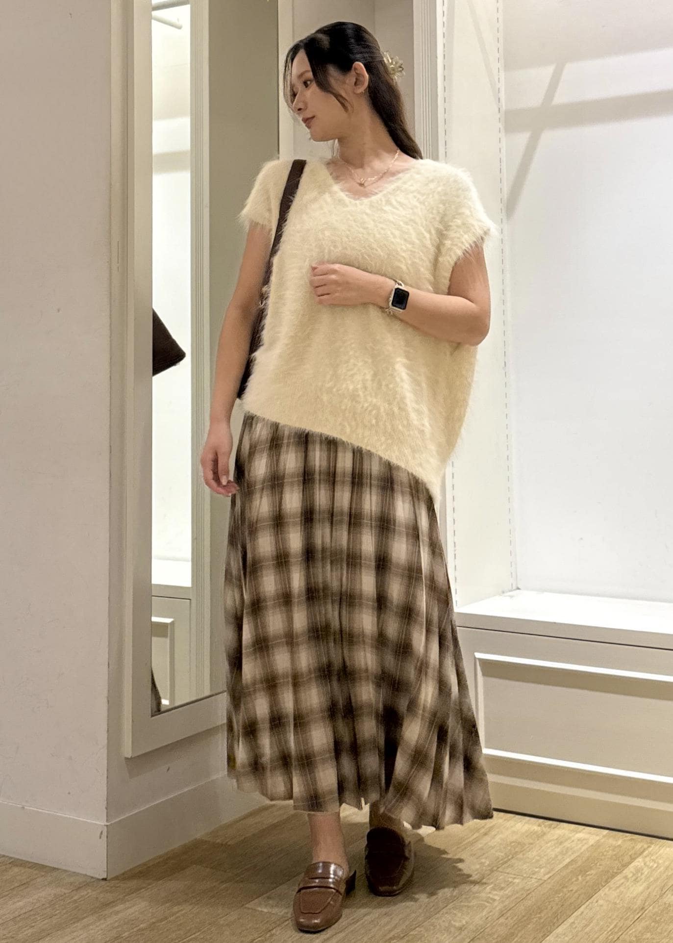 ROPE' PICNICのシャギーニットベストを使ったコーディネートを紹介します。｜Rakuten Fashion(楽天ファッション／旧楽天ブランドアベニュー)6197789