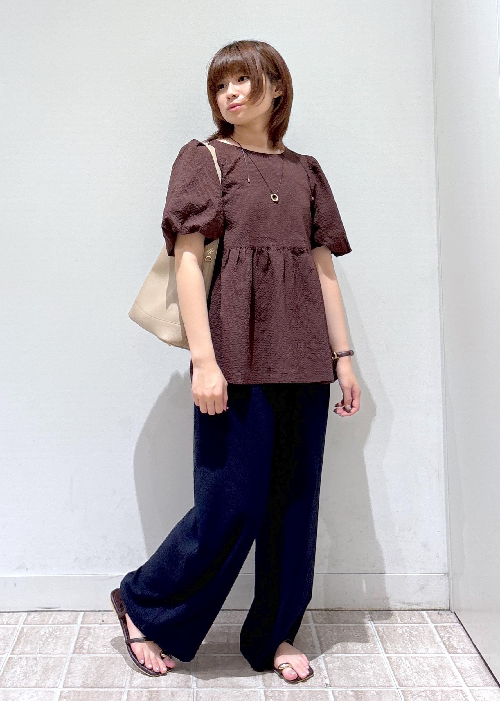 ROPE' PICNICのバルーンペプラムブラウスを使ったコーディネートを紹介します。｜Rakuten Fashion(楽天ファッション／旧楽天ブランドアベニュー)6197791