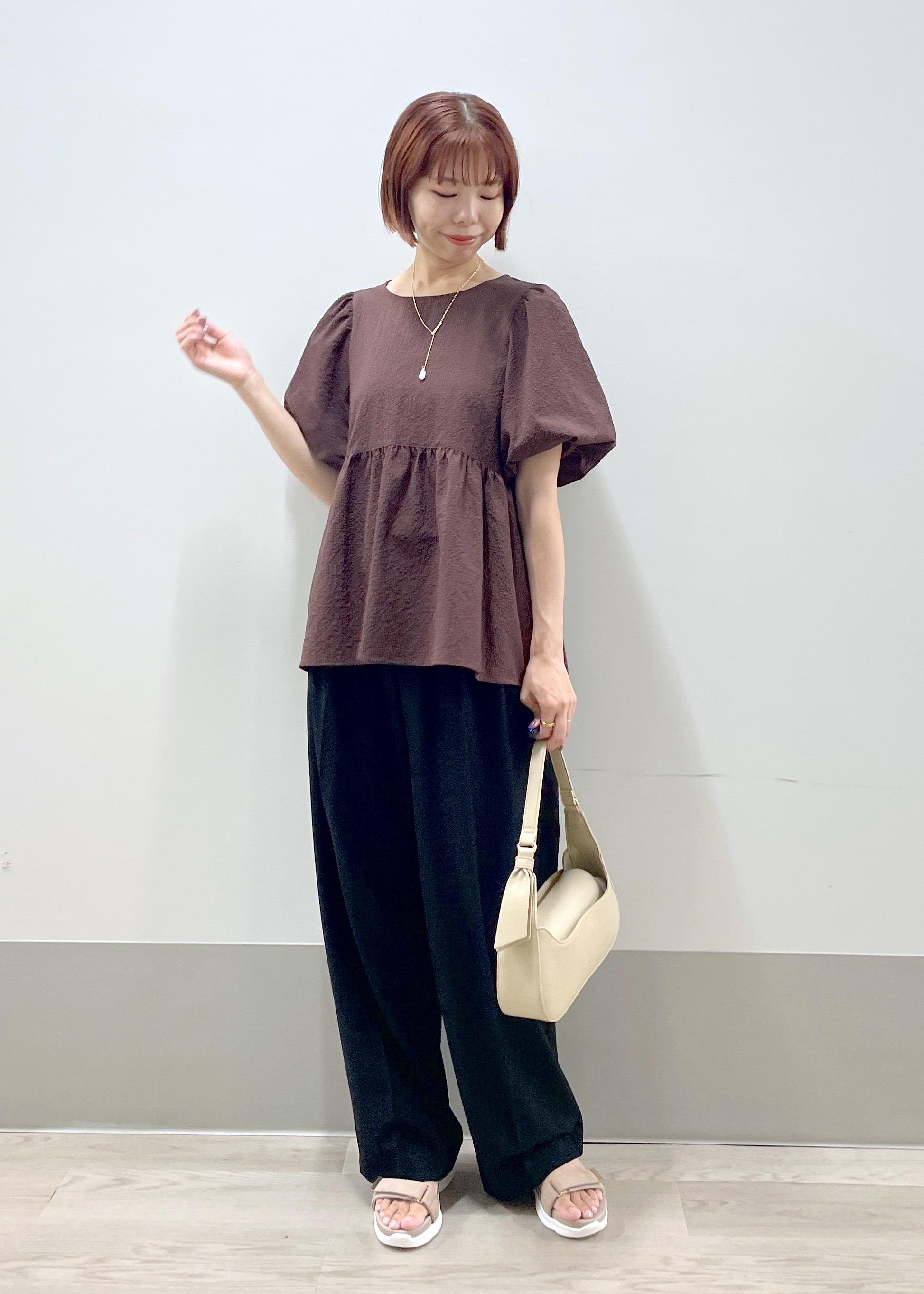 ROPE' PICNICのバルーンペプラムブラウスを使ったコーディネートを紹介します。｜Rakuten Fashion(楽天ファッション／旧楽天ブランドアベニュー)6197807