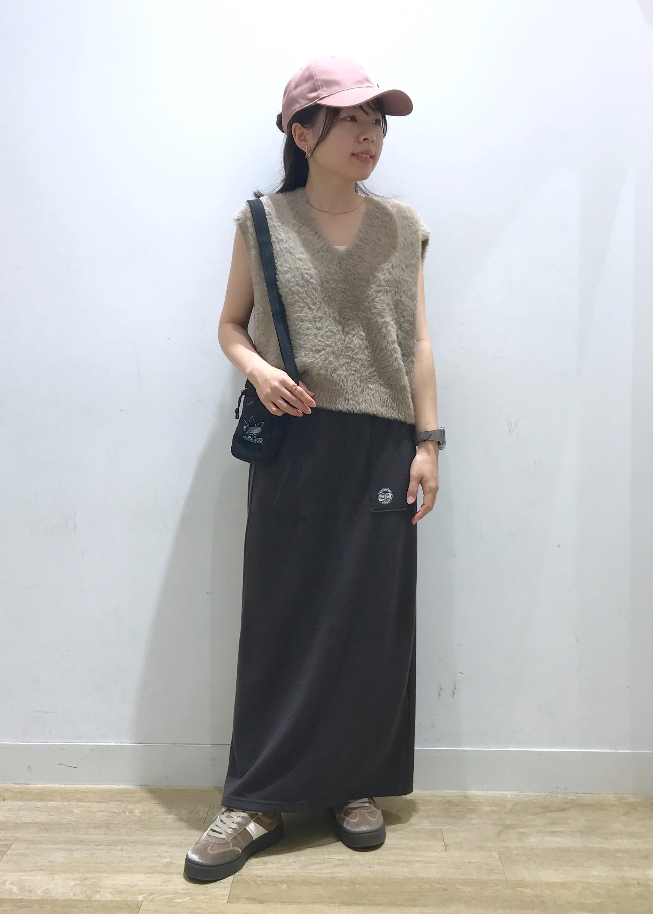 ROPE' PICNICのショートフェザーニットベストを使ったコーディネートを紹介します。｜Rakuten Fashion(楽天ファッション／旧楽天ブランドアベニュー)6197809