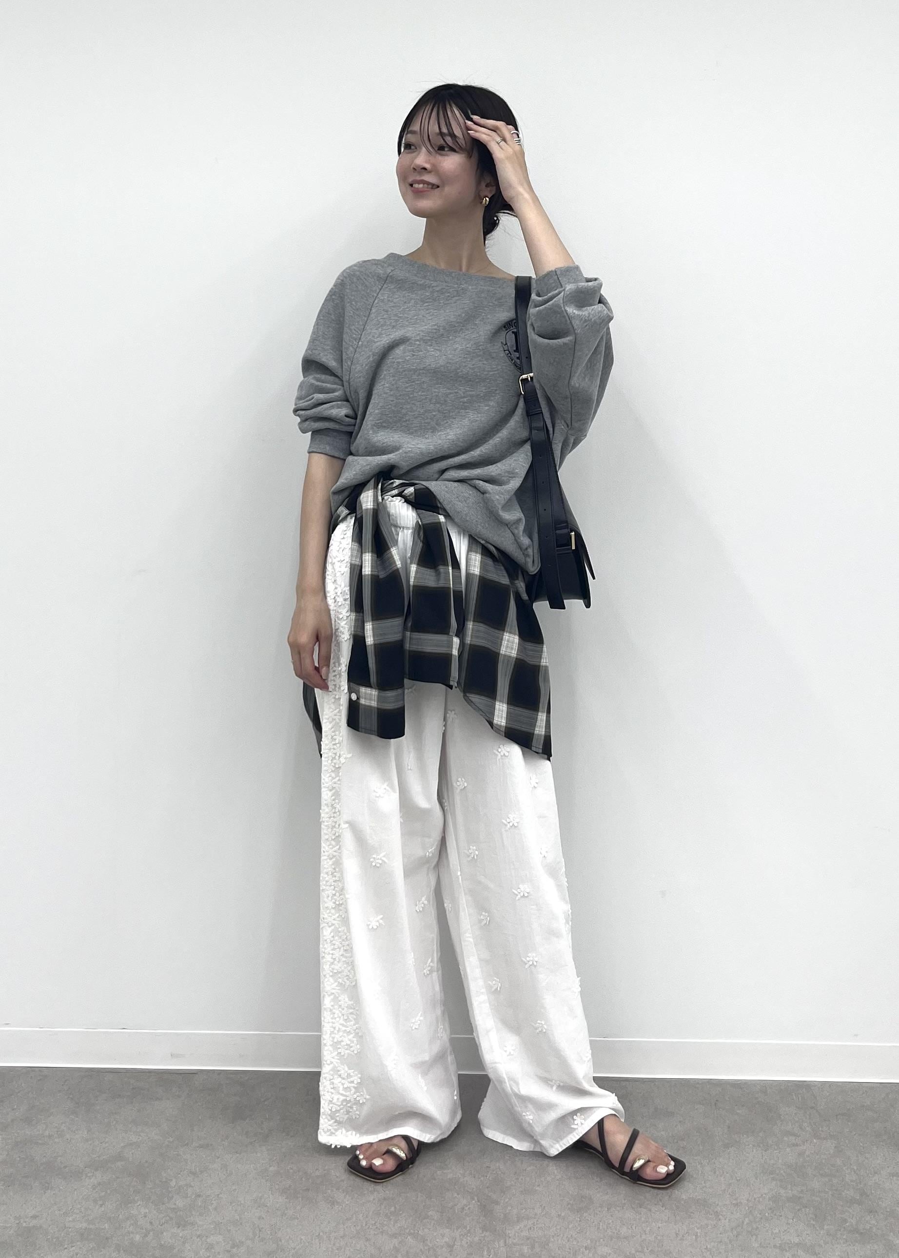 ROPE' PICNICの【PEANUTS*MLB COLLECTION by ROPE' PICNIC】オフショルスウェットを使ったコーディネートを紹介します。｜Rakuten Fashion(楽天ファッション／旧楽天ブランドアベニュー)6197811