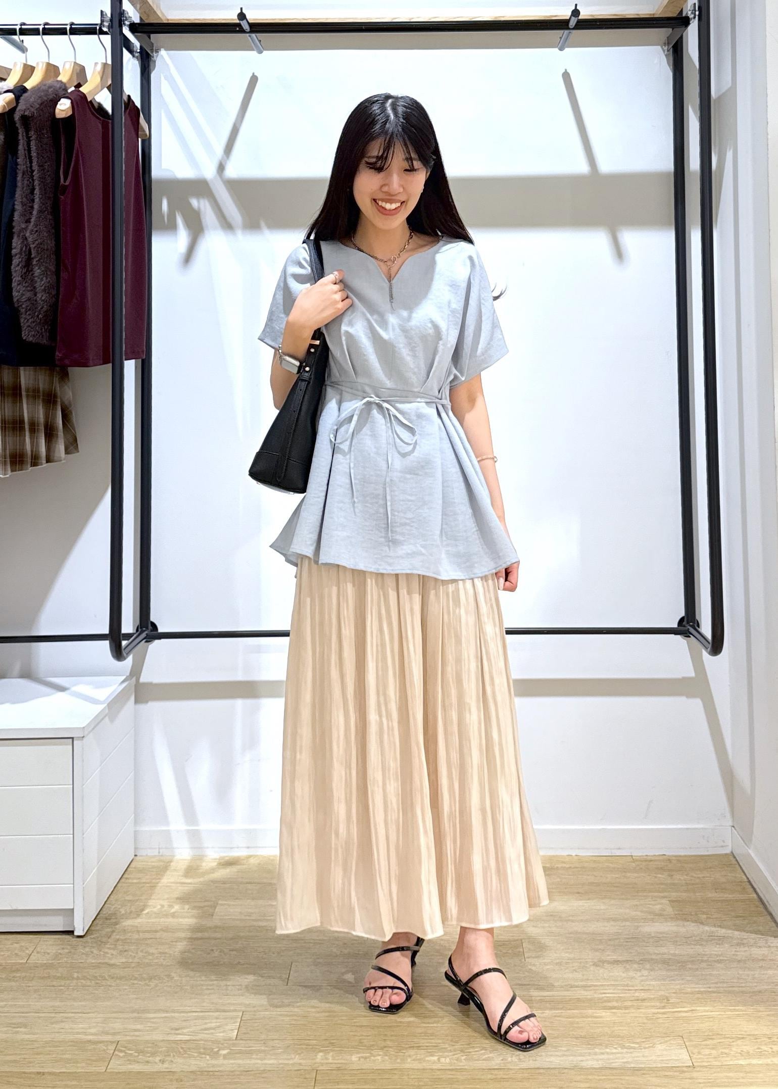 ROPE' PICNICの【接触冷感】ハートネックペプラムブラウスを使ったコーディネートを紹介します。｜Rakuten Fashion(楽天ファッション／旧楽天ブランドアベニュー)6197831