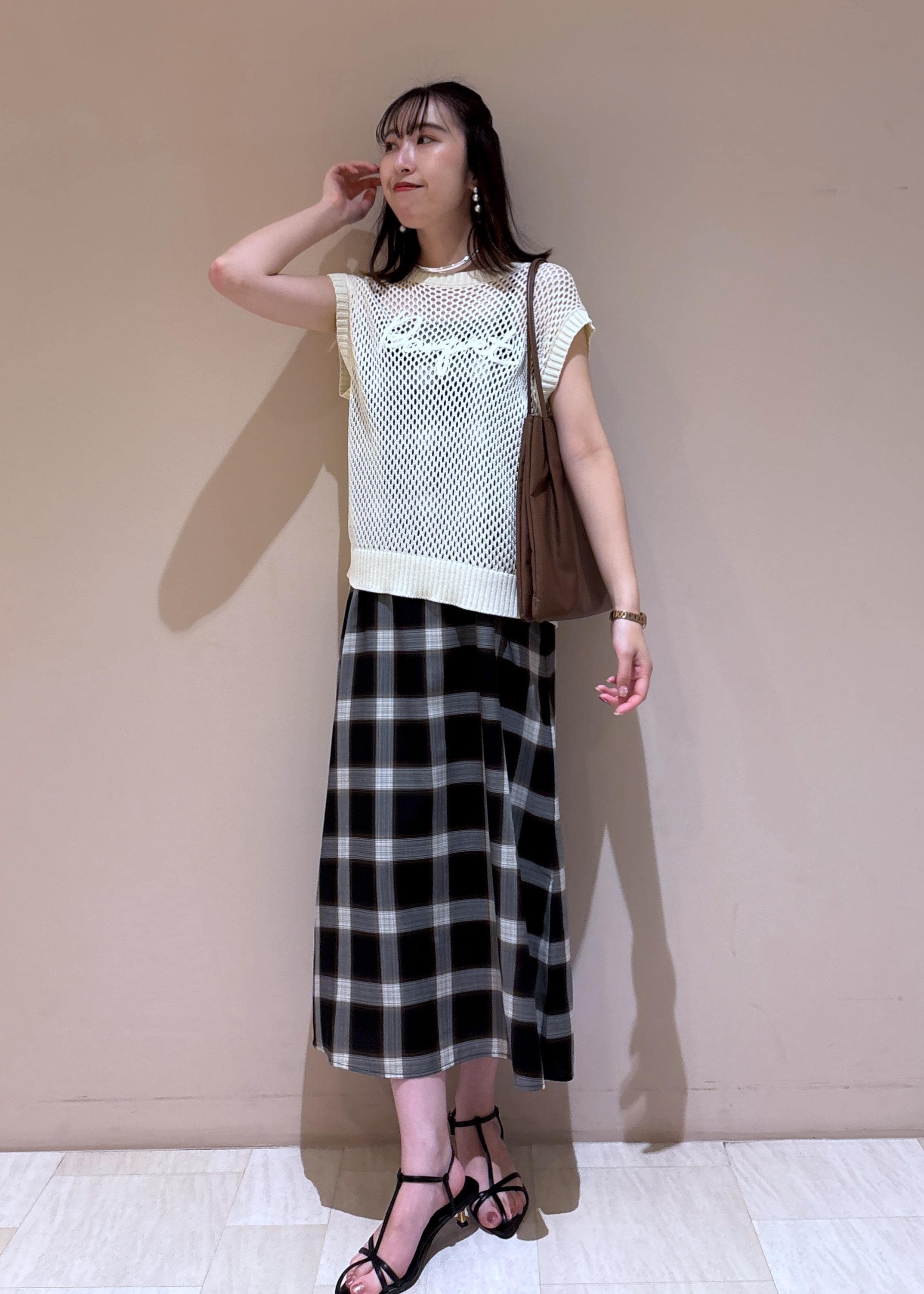 ROPE' PICNICのコード刺繍入りメッシュサマーニットを使ったコーディネートを紹介します。｜Rakuten Fashion(楽天ファッション／旧楽天ブランドアベニュー)6197858