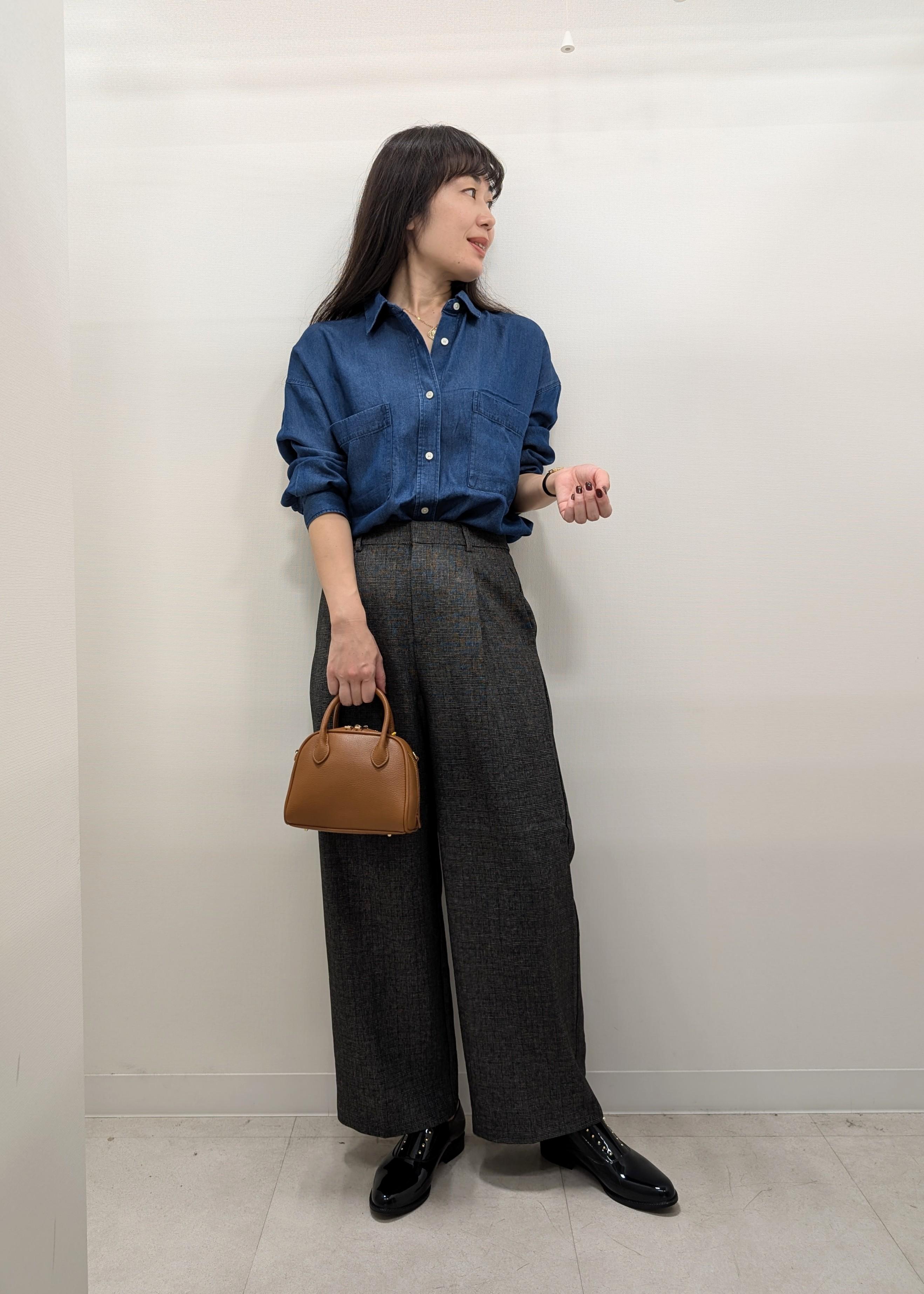 ROPE' PICNICのシャンブレーデニム調シャツを使ったコーディネートを紹介します。｜Rakuten Fashion(楽天ファッション／旧楽天ブランドアベニュー)6210728