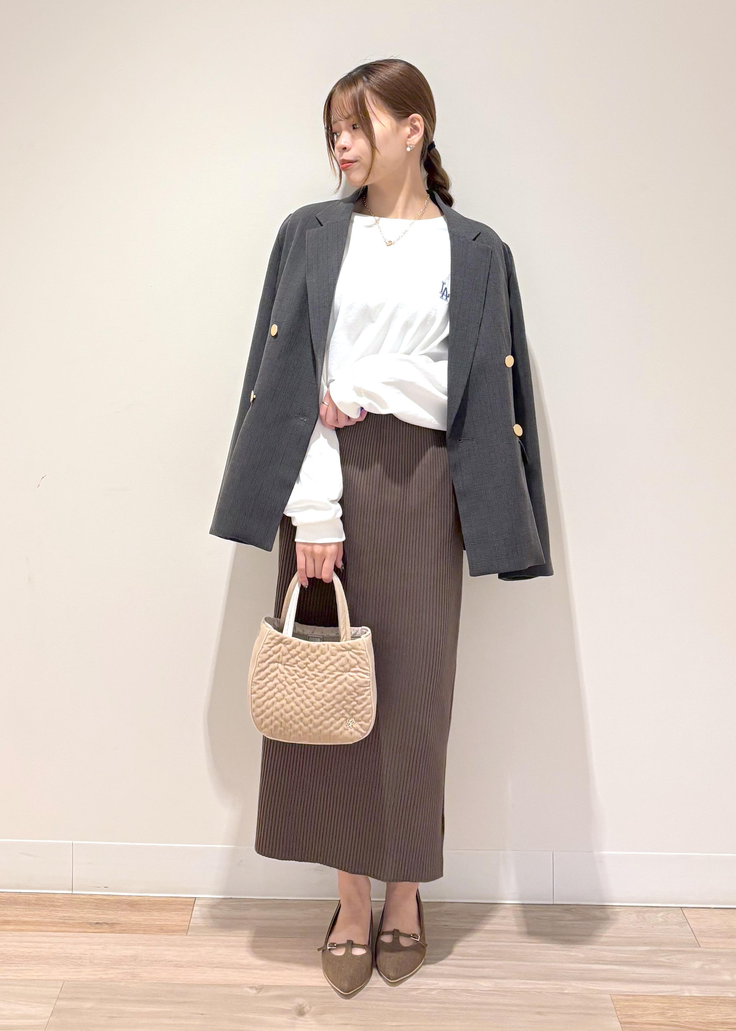ROPE' PICNICのトタンテレコ Iラインリブニットスカートを使ったコーディネートを紹介します。｜Rakuten Fashion(楽天ファッション／旧楽天ブランドアベニュー)6210741