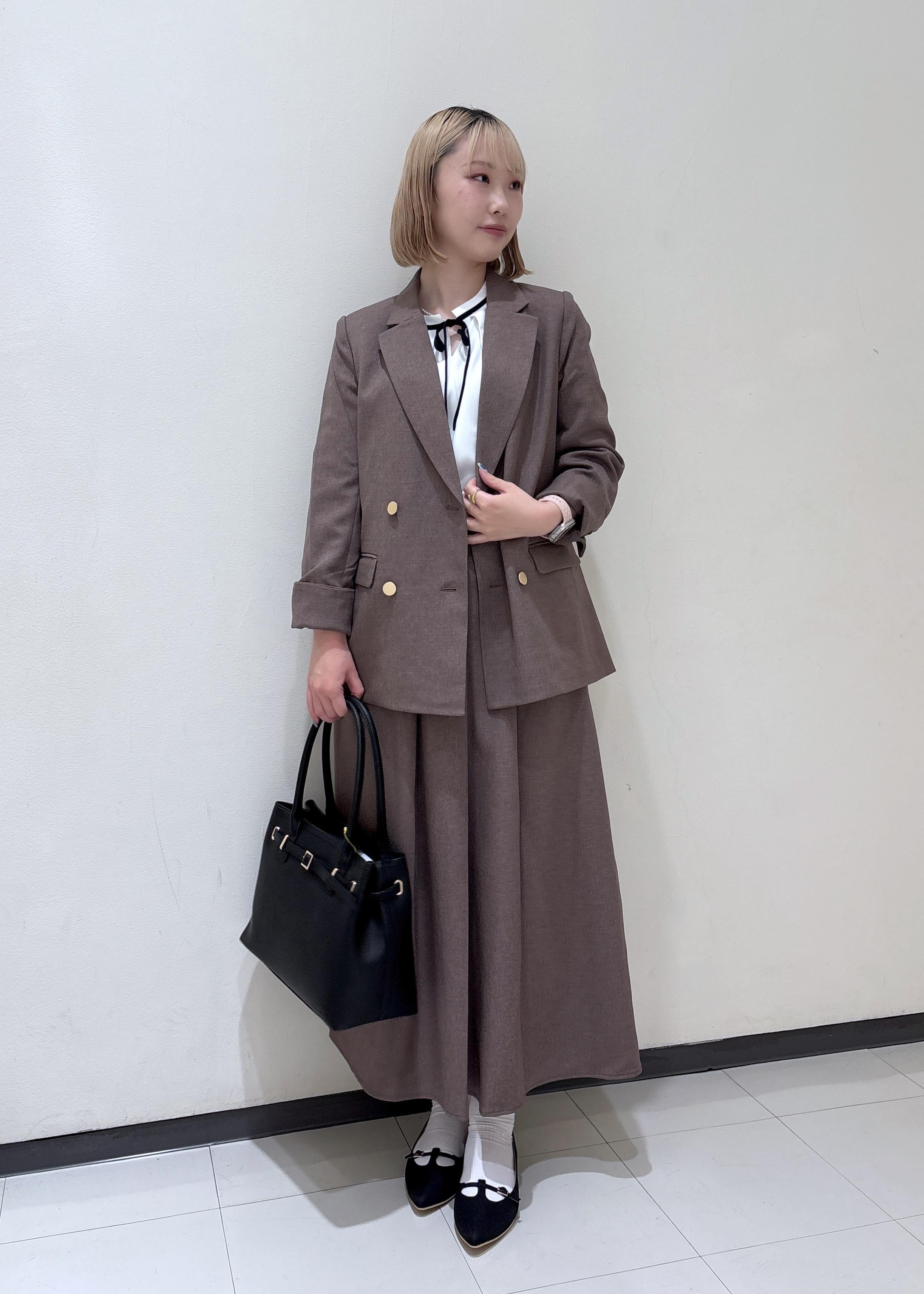 ROPE' PICNICの【WEB限定・ミドル丈】レディハンサムシリーズ ウールライク金ボタンジャケット(半裏地)/通勤対応を使ったコーディネートを紹介します。｜Rakuten Fashion(楽天ファッション／旧楽天ブランドアベニュー)6210769