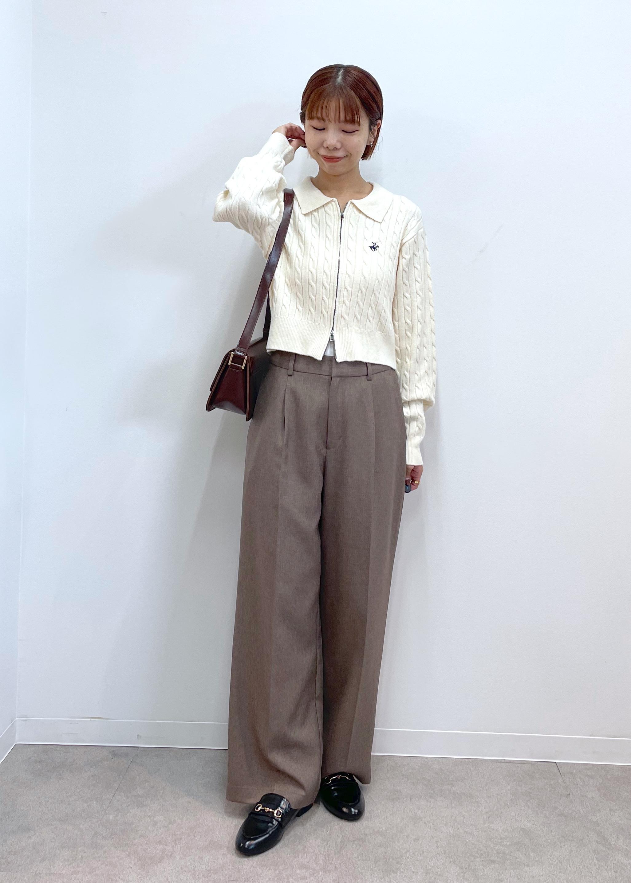 ROPE' PICNICのレディハンサムシリーズ ウールライクウエストタックセミワイドパンツ/セットアップ対応を使ったコーディネートを紹介します。｜Rakuten Fashion(楽天ファッション／旧楽天ブランドアベニュー)6210802