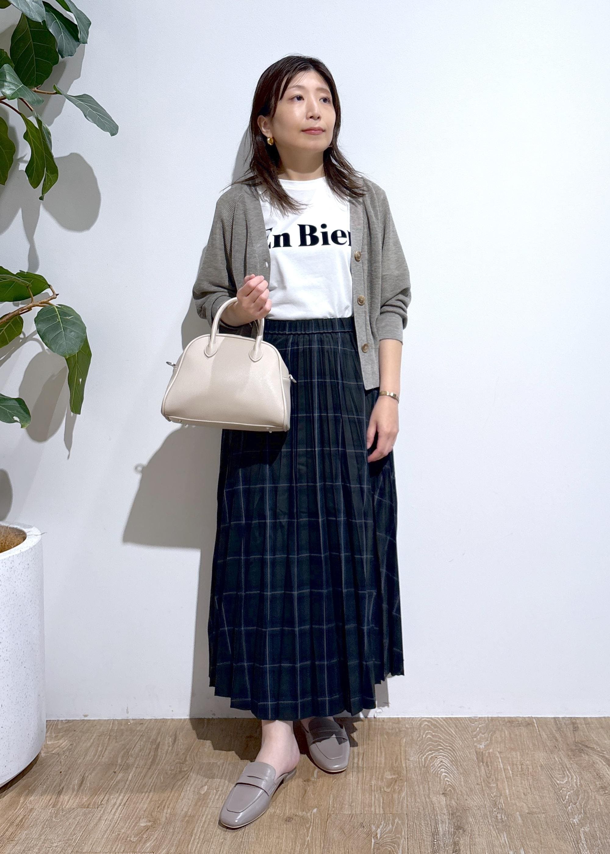 ROPE' PICNICのLEVITA片畔ニットカーディガンを使ったコーディネートを紹介します。｜Rakuten Fashion(楽天ファッション／旧楽天ブランドアベニュー)6210803