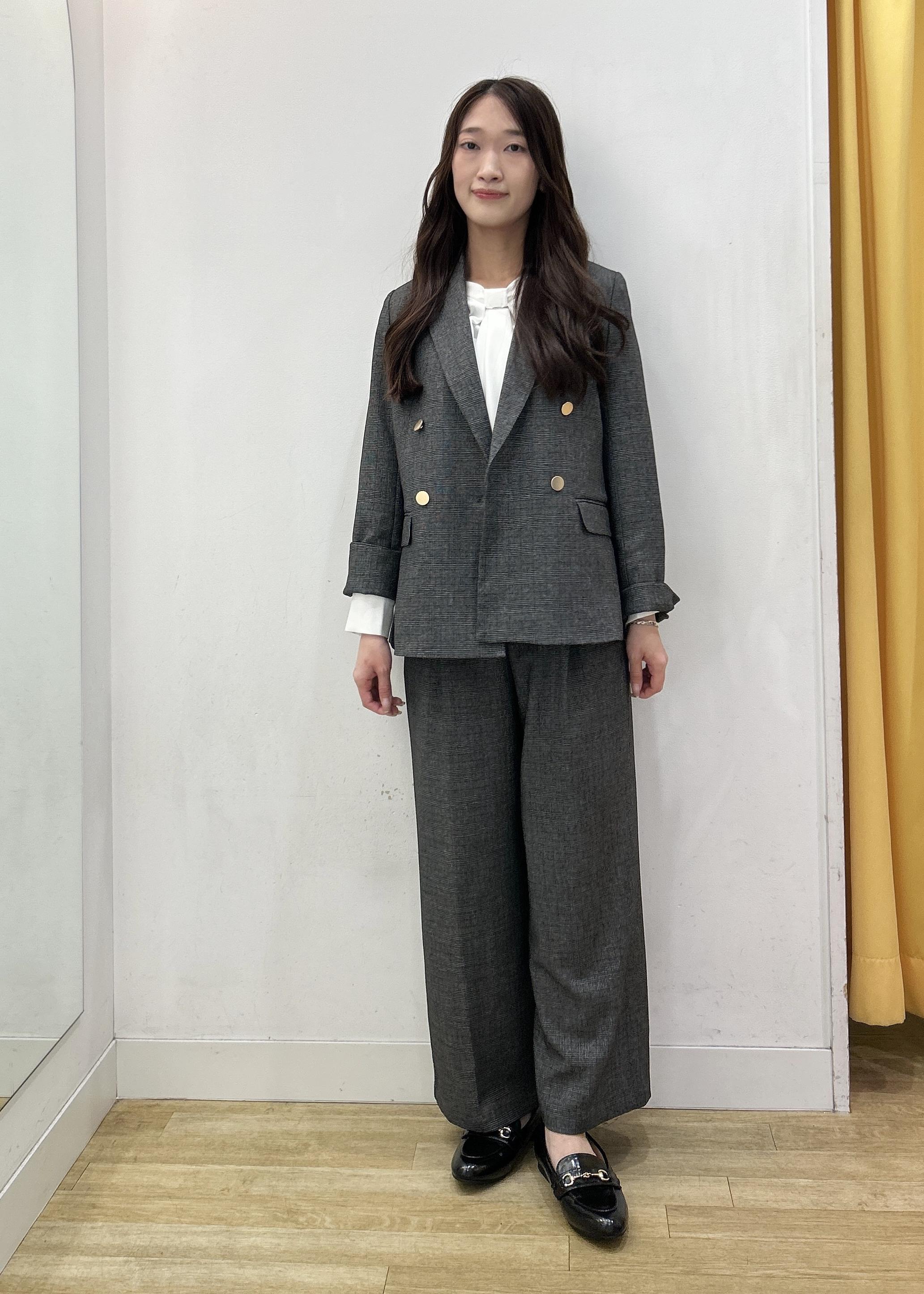ROPE' PICNICの【低身長・小柄さんサイズ】レディハンサムシリーズ ウールライク金ボタンジャケット(半裏地)を使ったコーディネートを紹介します。｜Rakuten Fashion(楽天ファッション／旧楽天ブランドアベニュー)6210807