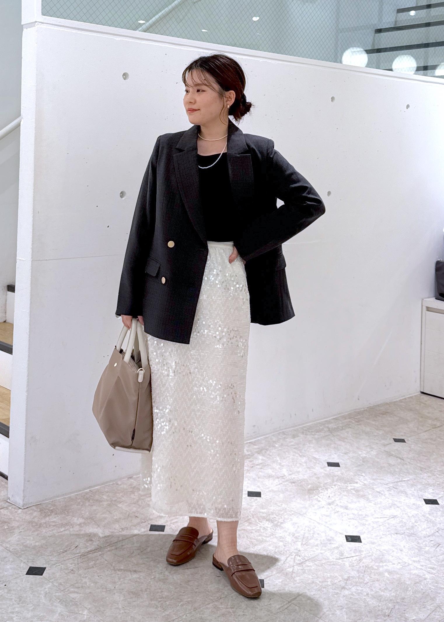 ROPE' PICNICの【WEB限定・ミドル丈】レディハンサムシリーズ ウールライク金ボタンジャケット(半裏地)/通勤対応を使ったコーディネートを紹介します。｜Rakuten Fashion(楽天ファッション／旧楽天ブランドアベニュー)6210809